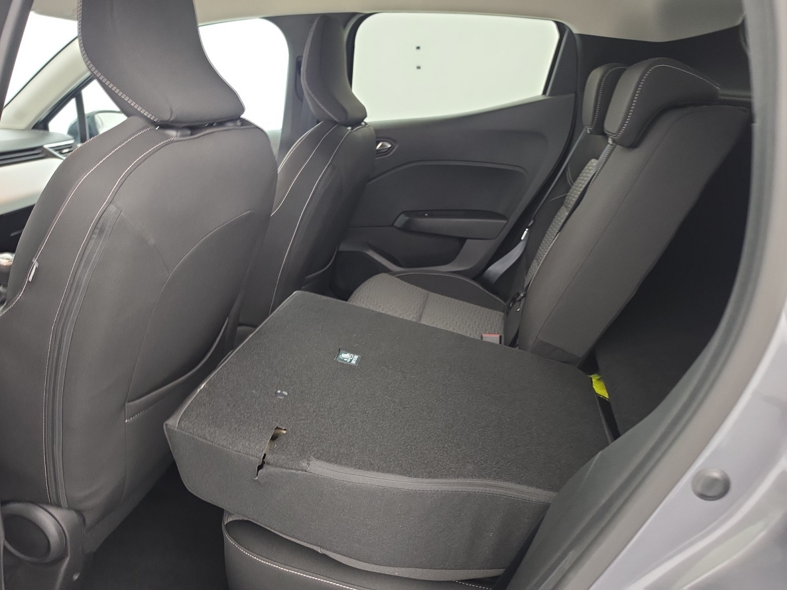 Vente en ligne Renault Clio 5 Clio TCe 90 au prix de 14 490 €