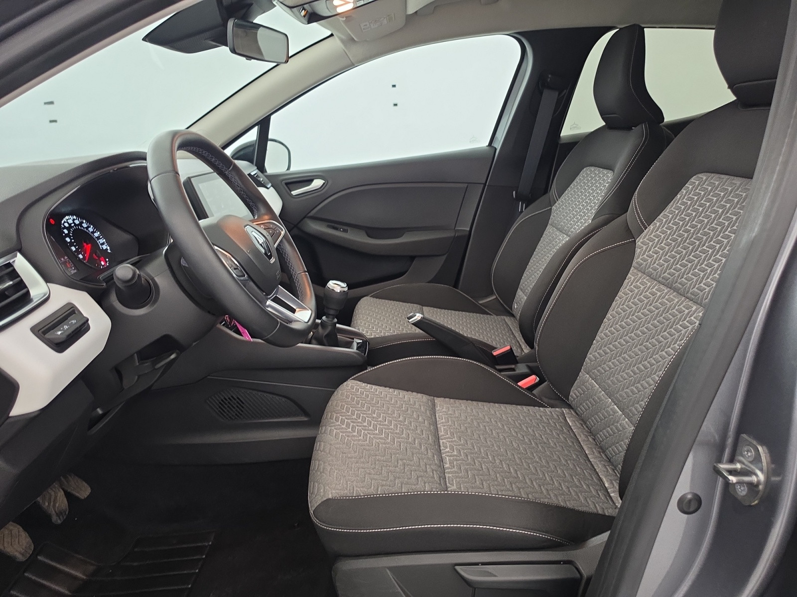 Vente en ligne Renault Clio 5 Clio TCe 90 au prix de 14 490 €