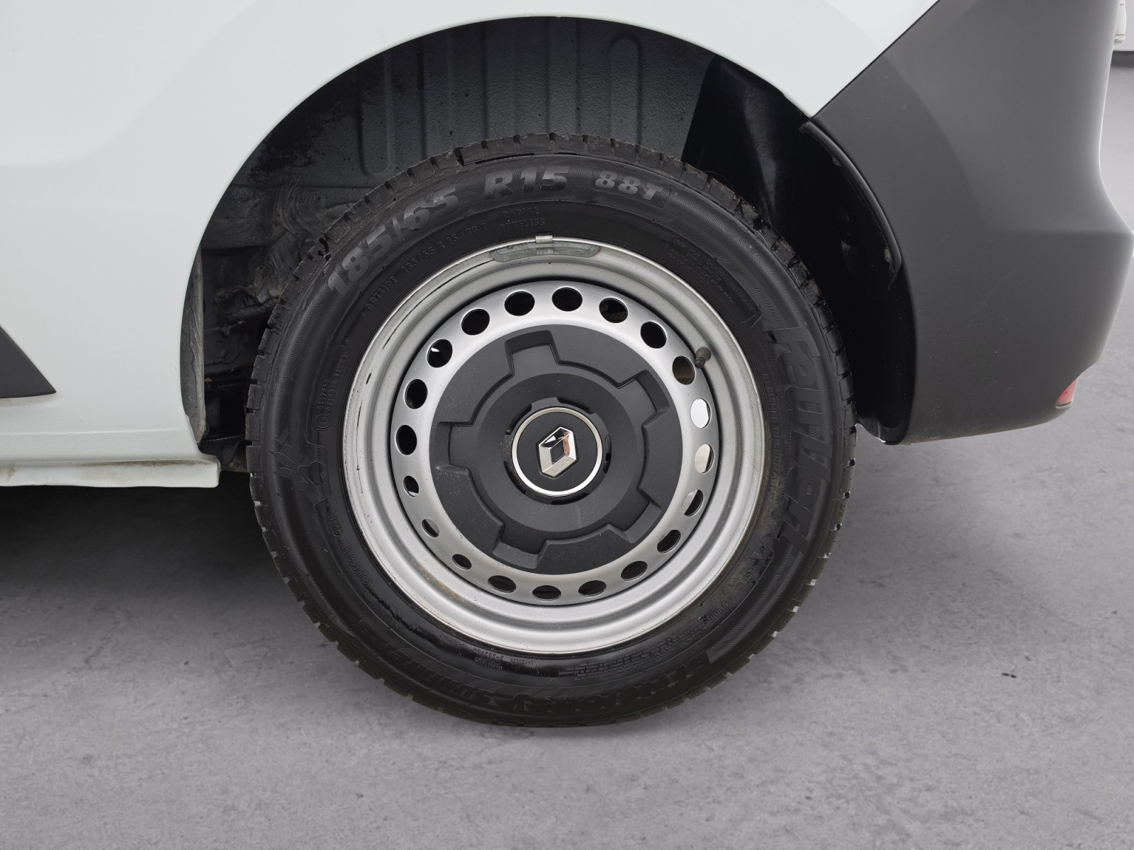Vente en ligne Renault Express Van  BLUE DCI 95 - 22 au prix de 14 270 €
