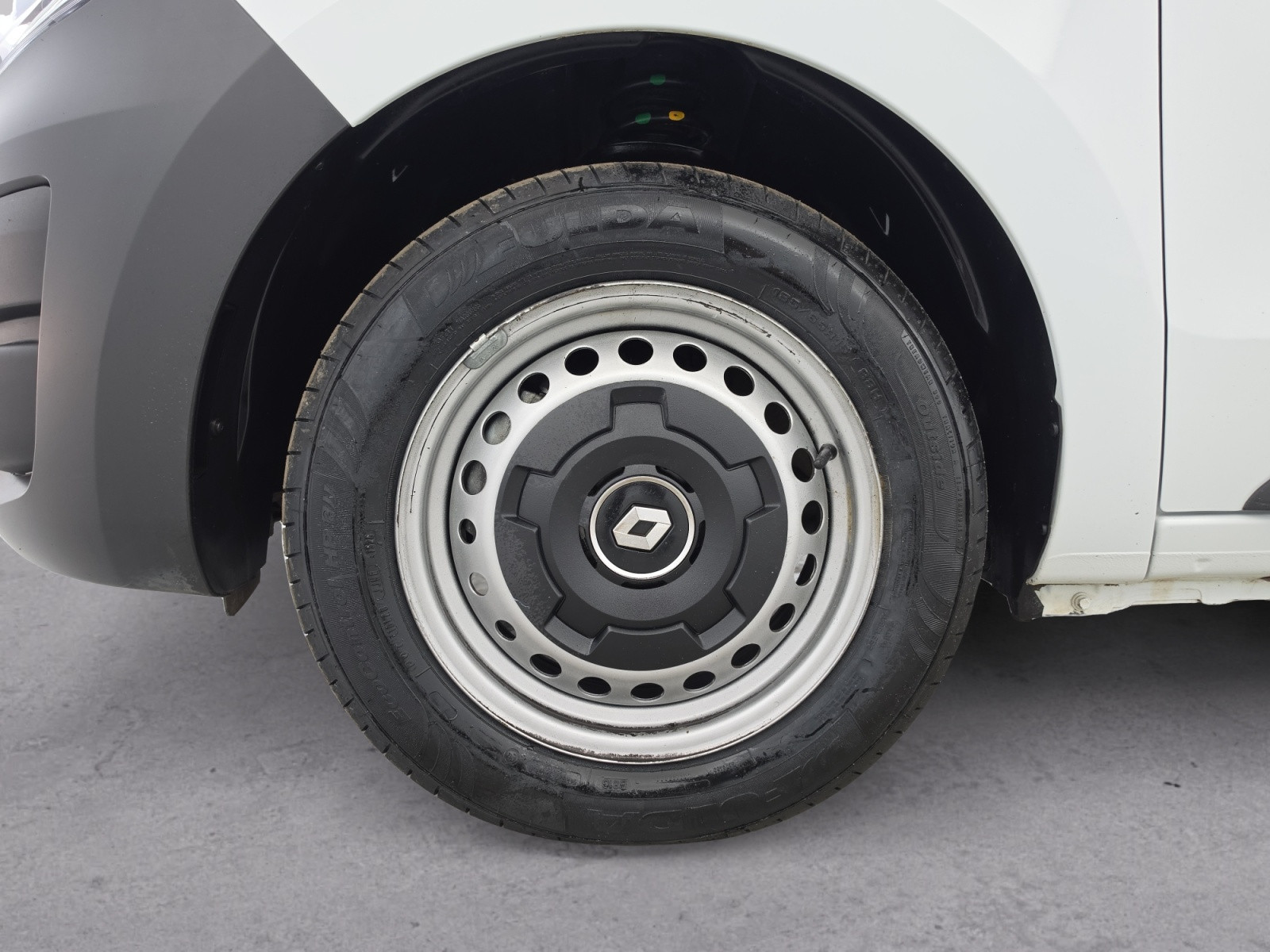 Vente en ligne Renault Express Van  BLUE DCI 95 - 22 au prix de 14 270 €