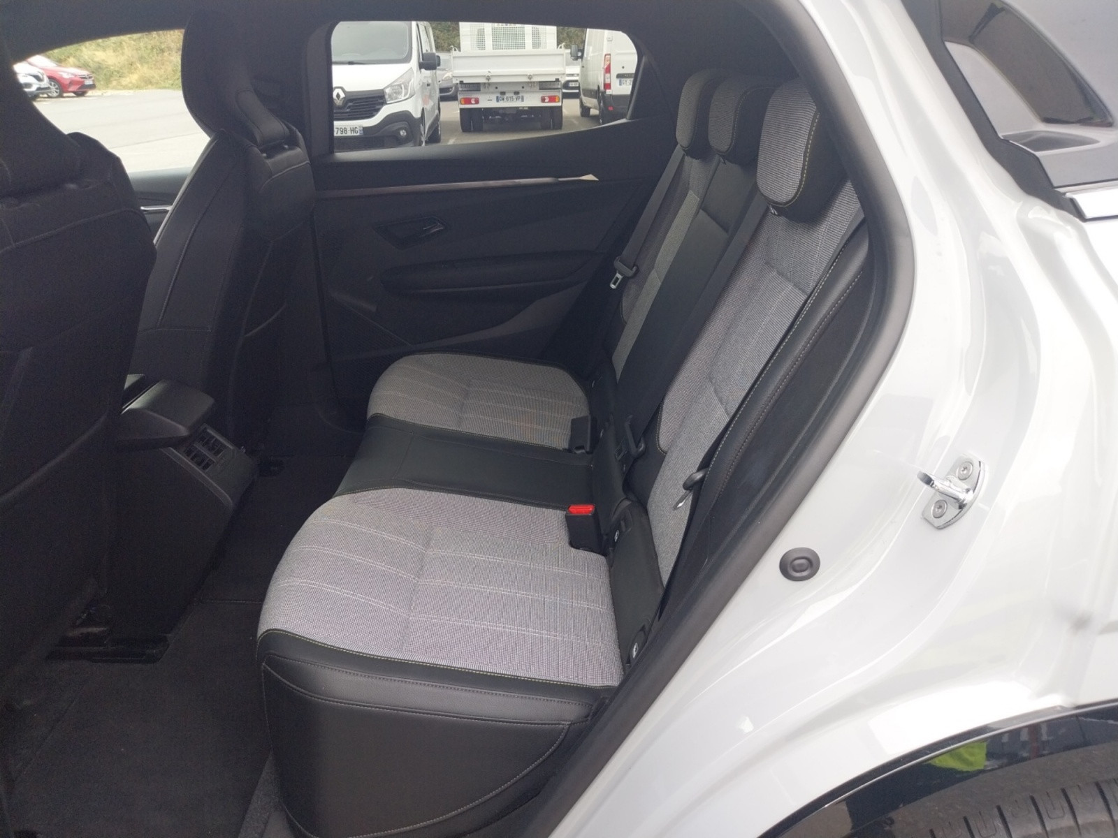 Vente en ligne Renault Megane E-Tech  EV60 220 ch super charge au prix de 25 990 €