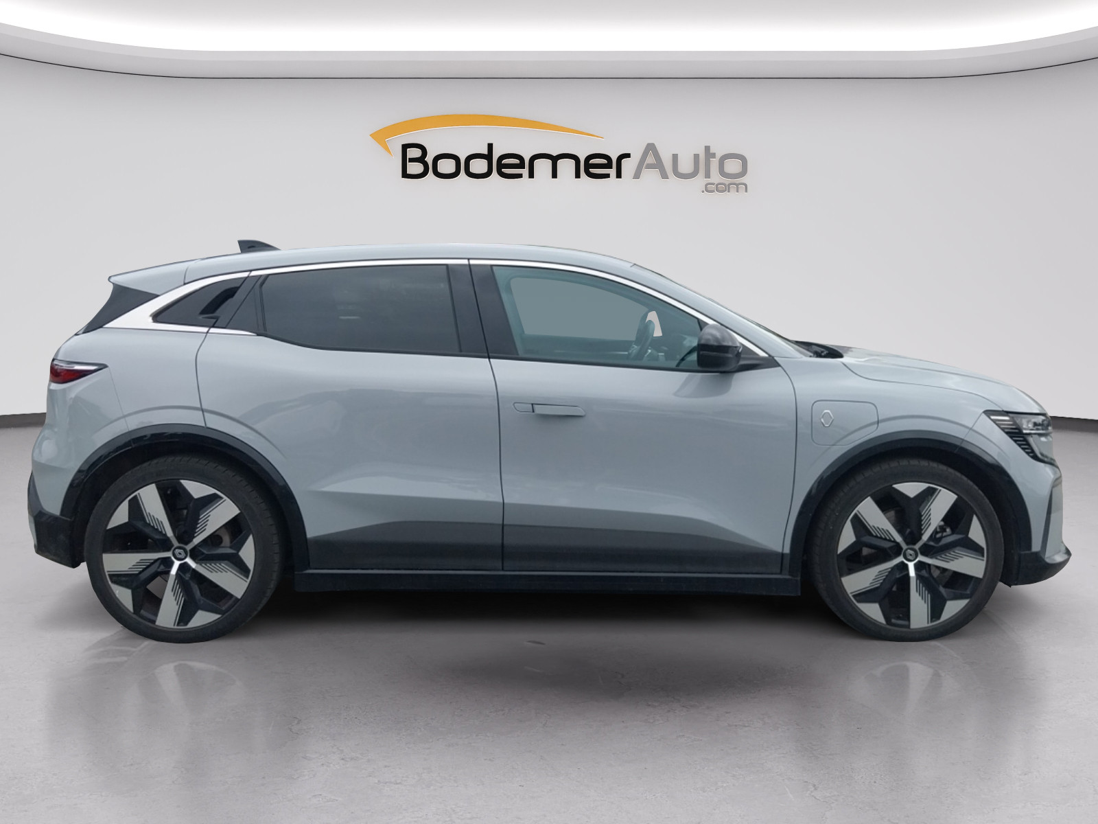 Vente en ligne Renault Megane E-Tech  EV60 220 ch super charge au prix de 25 990 €