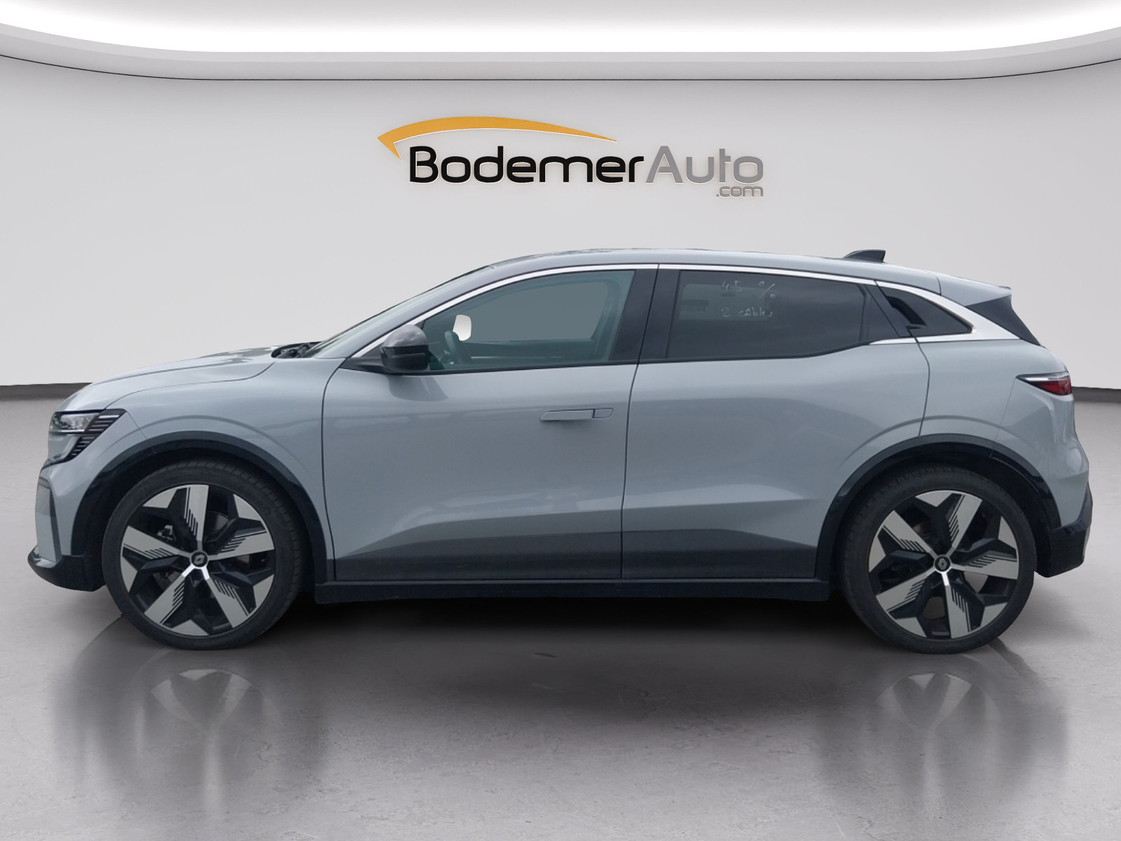 Vente en ligne Renault Megane E-Tech  EV60 220 ch super charge au prix de 25 990 €