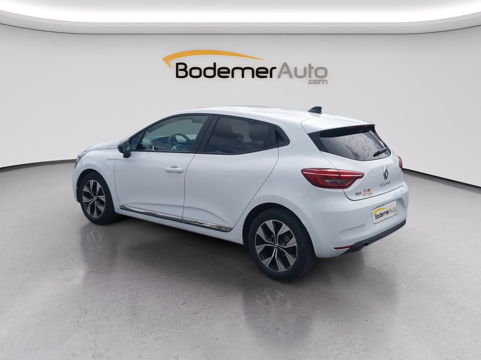 Vente en ligne Renault Clio 5 Clio TCe 100 GPL au prix de 13 990 €