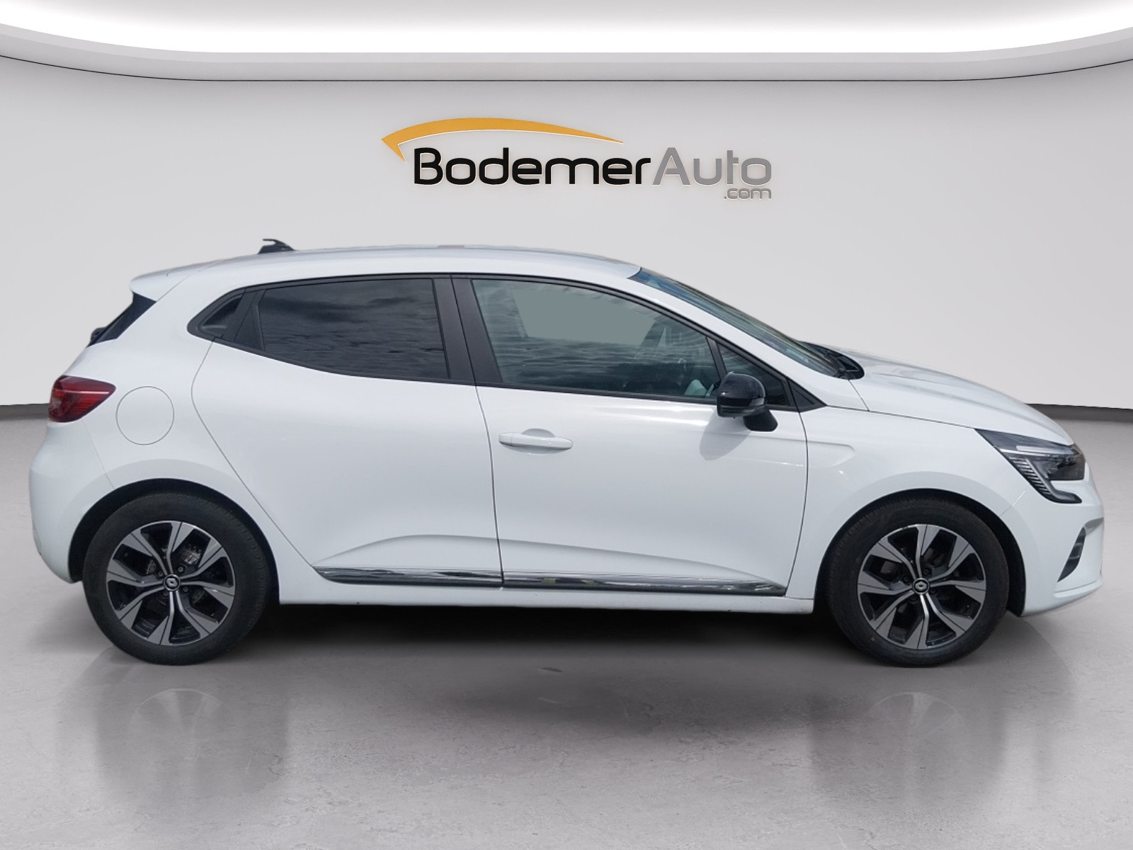 Vente en ligne Renault Clio 5 Clio TCe 100 GPL au prix de 13 990 €