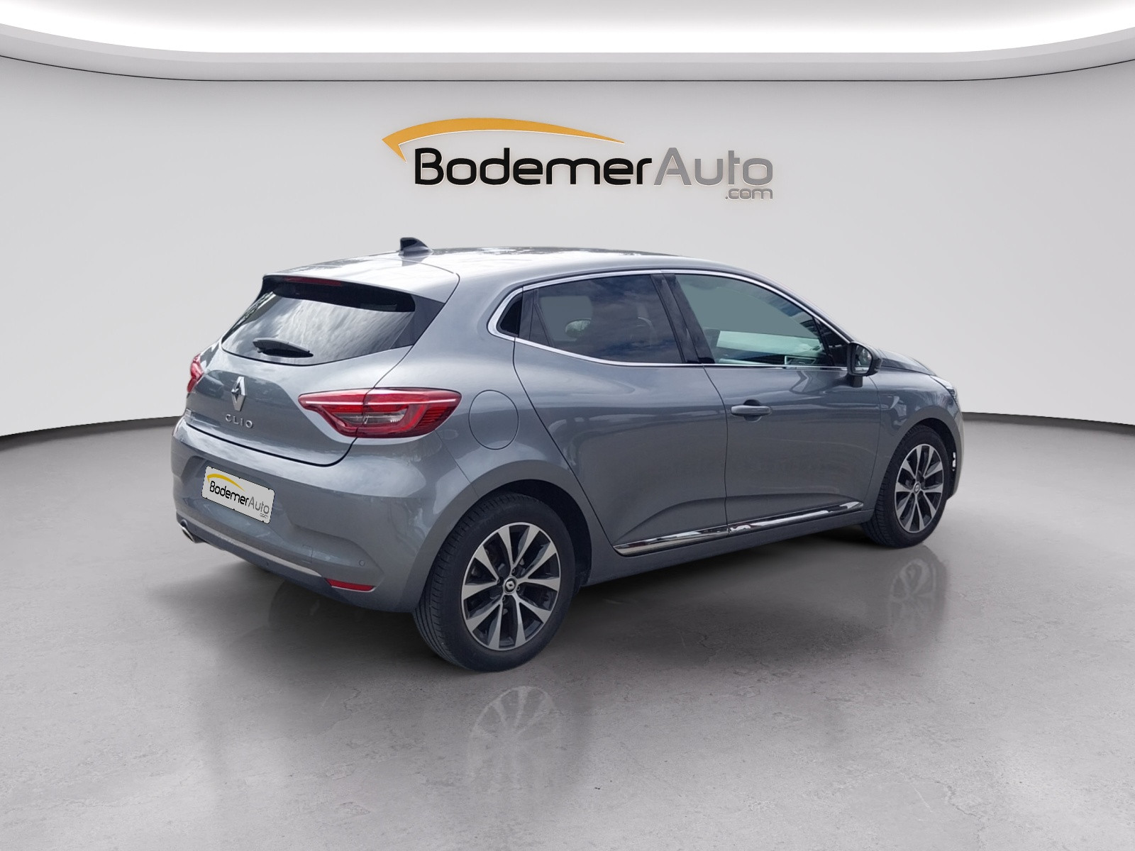 Vente en ligne Renault Clio 5 Clio TCe 90 au prix de 14 990 €