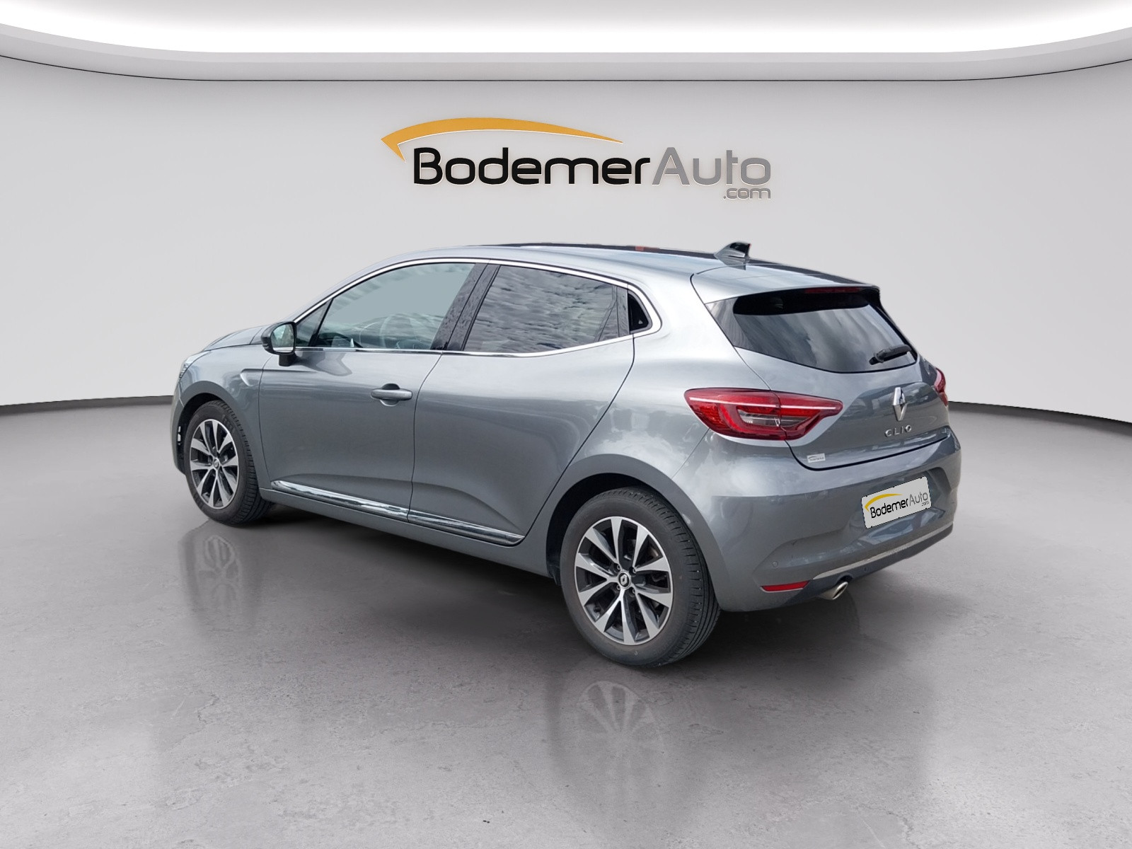 Vente en ligne Renault Clio 5 Clio TCe 90 au prix de 14 990 €