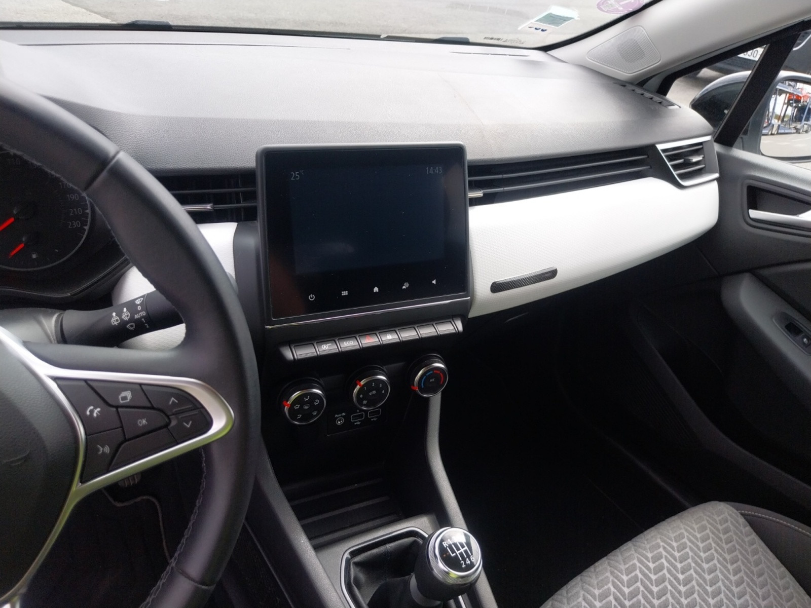 Vente en ligne Renault Clio 5 Clio TCe 100 GPL au prix de 13 990 €