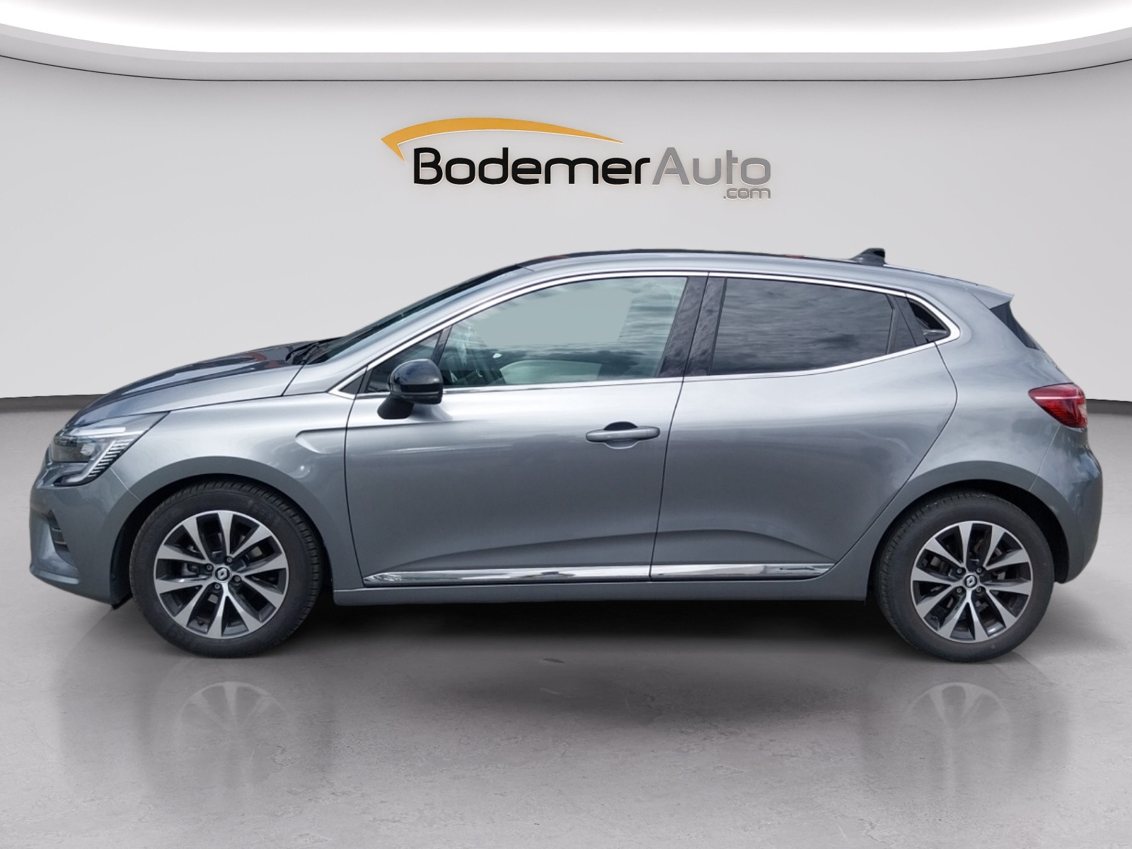 Vente en ligne Renault Clio 5 Clio TCe 90 au prix de 14 990 €