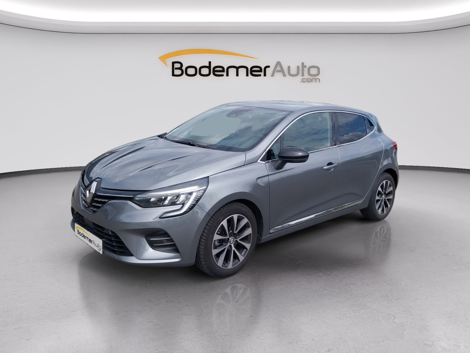 Renault Clio 5 Clio TCe 90 occasion de 2023 en vente à Vannes