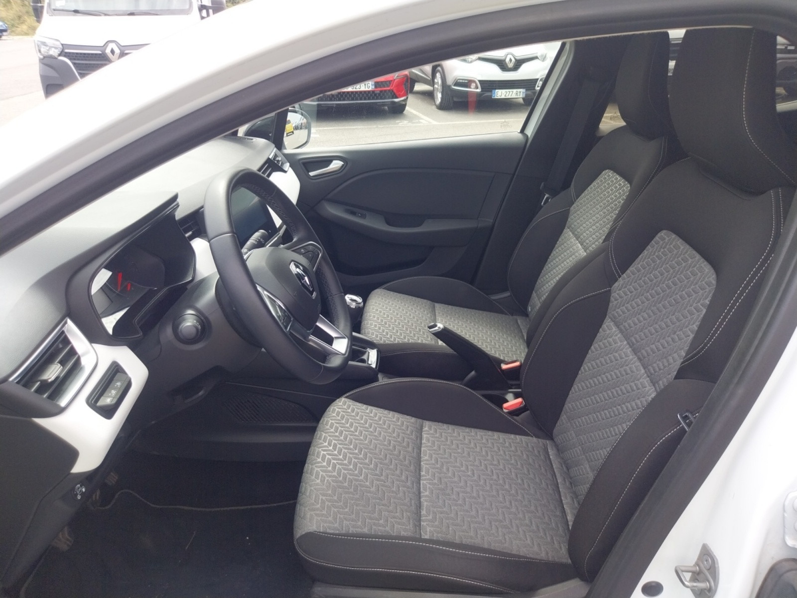 Vente en ligne Renault Clio 5 Clio TCe 100 GPL au prix de 13 990 €