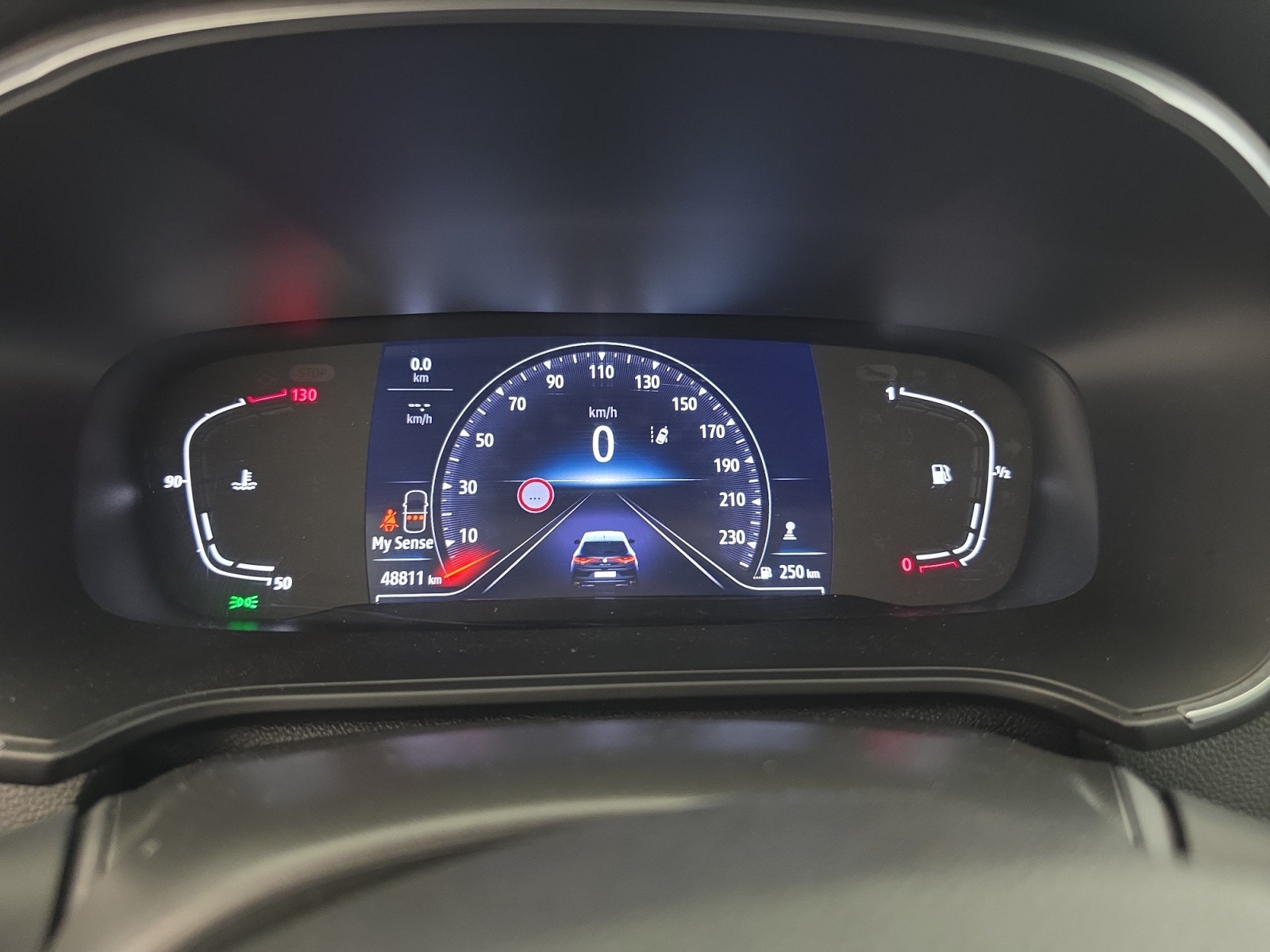 Vente en ligne Renault Megane 4  Blue dCi 115 au prix de 19 990 €
