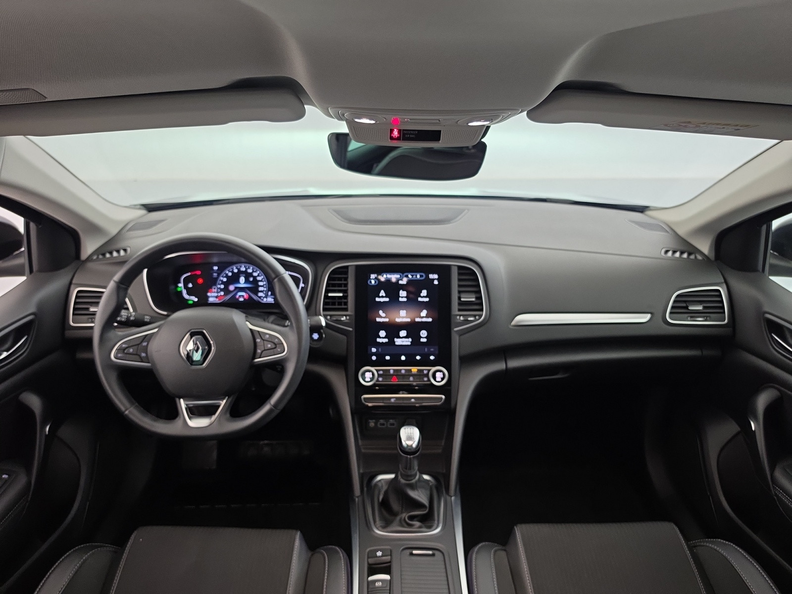 Vente en ligne Renault Megane 4  Blue dCi 115 au prix de 19 990 €