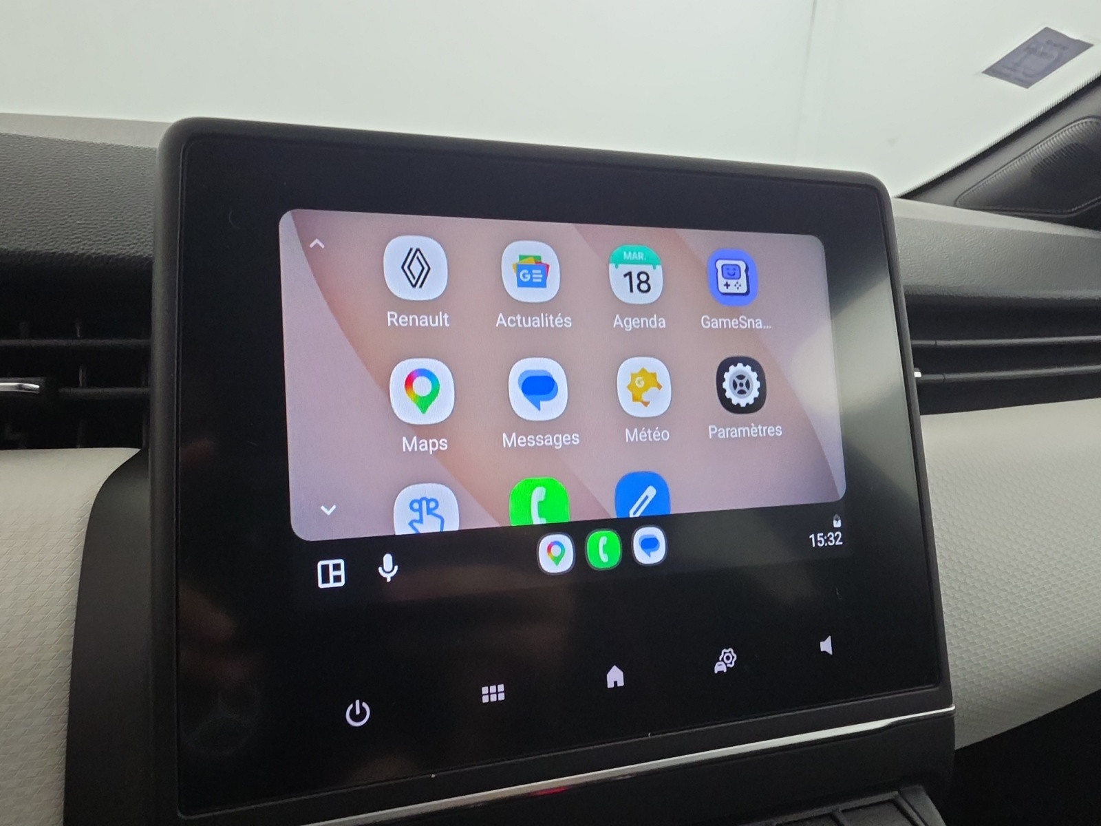 Vente en ligne Renault Clio 5 Clio E-Tech full hybrid 145 au prix de 16 490 €