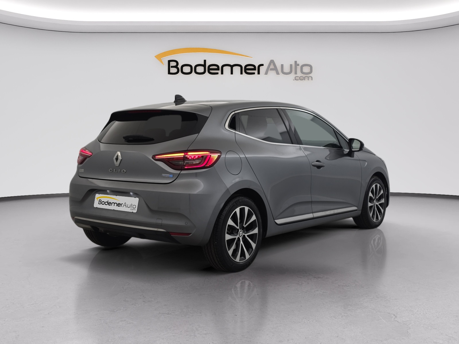 Vente en ligne Renault Clio 5 Clio E-Tech full hybrid 145 au prix de 16 490 €
