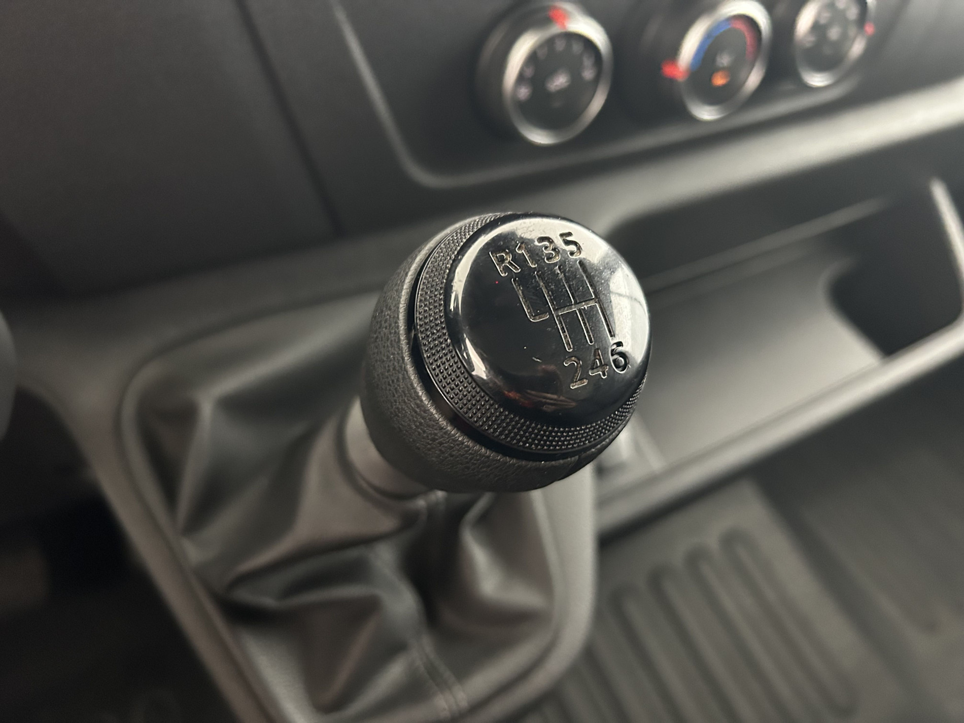 Vente en ligne Renault Master Fourgon MASTER FGN TRAC F3500 L2H2 BLUE DCI 135 au prix de 22 990 €