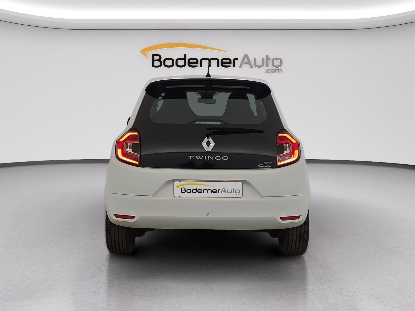 Vente en ligne Renault Twingo Electrique Twingo III E-Tech au prix de 13 290 €