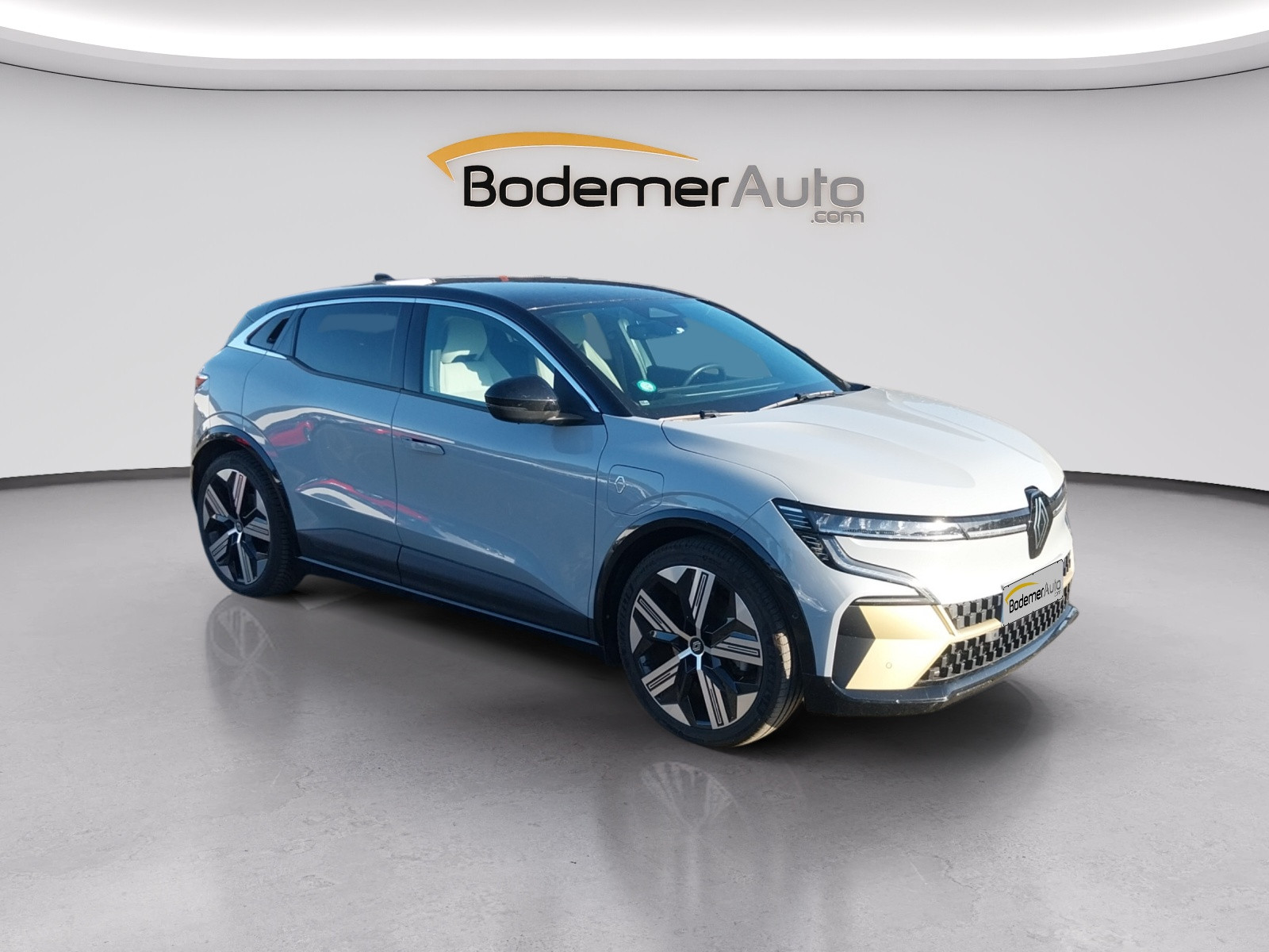 Vente en ligne Renault Megane E-Tech  EV60 220 ch super charge au prix de 26 990 €