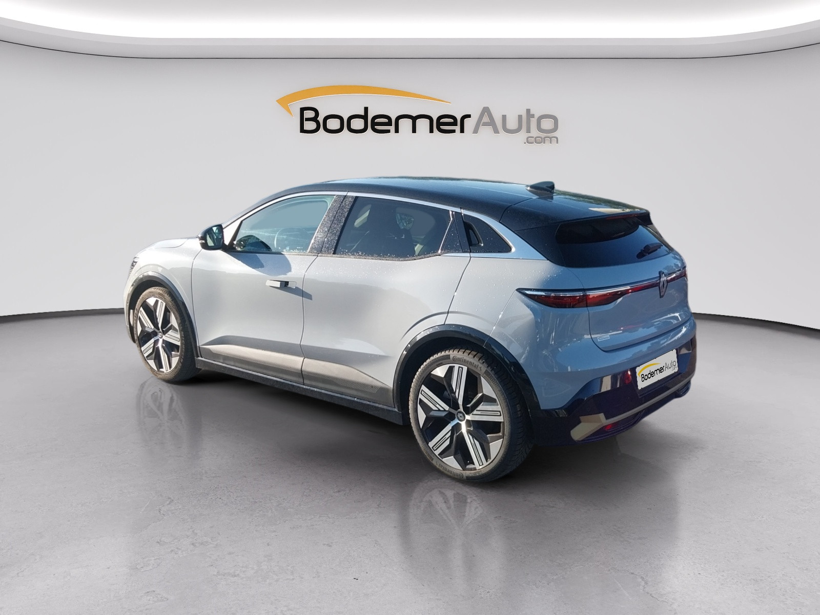 Vente en ligne Renault Megane E-Tech  EV60 220 ch super charge au prix de 26 990 €