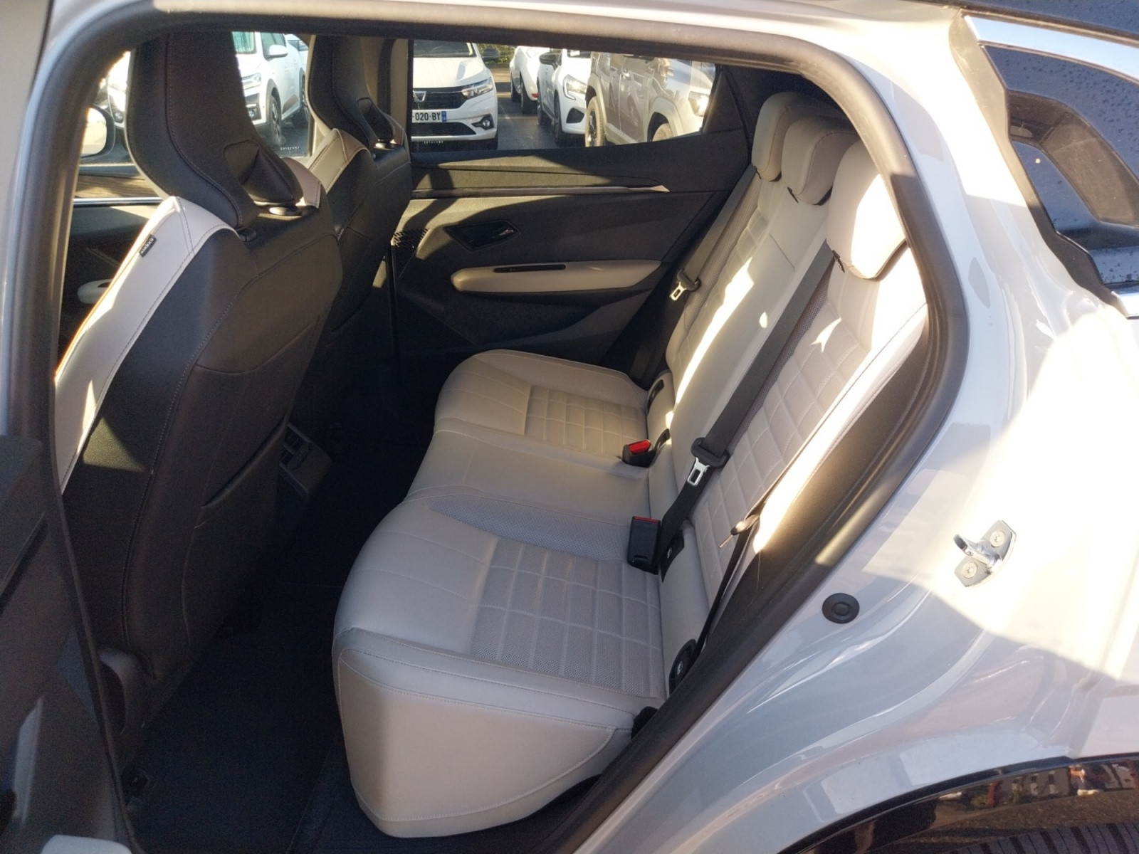 Vente en ligne Renault Megane E-Tech  EV60 220 ch super charge au prix de 26 990 €