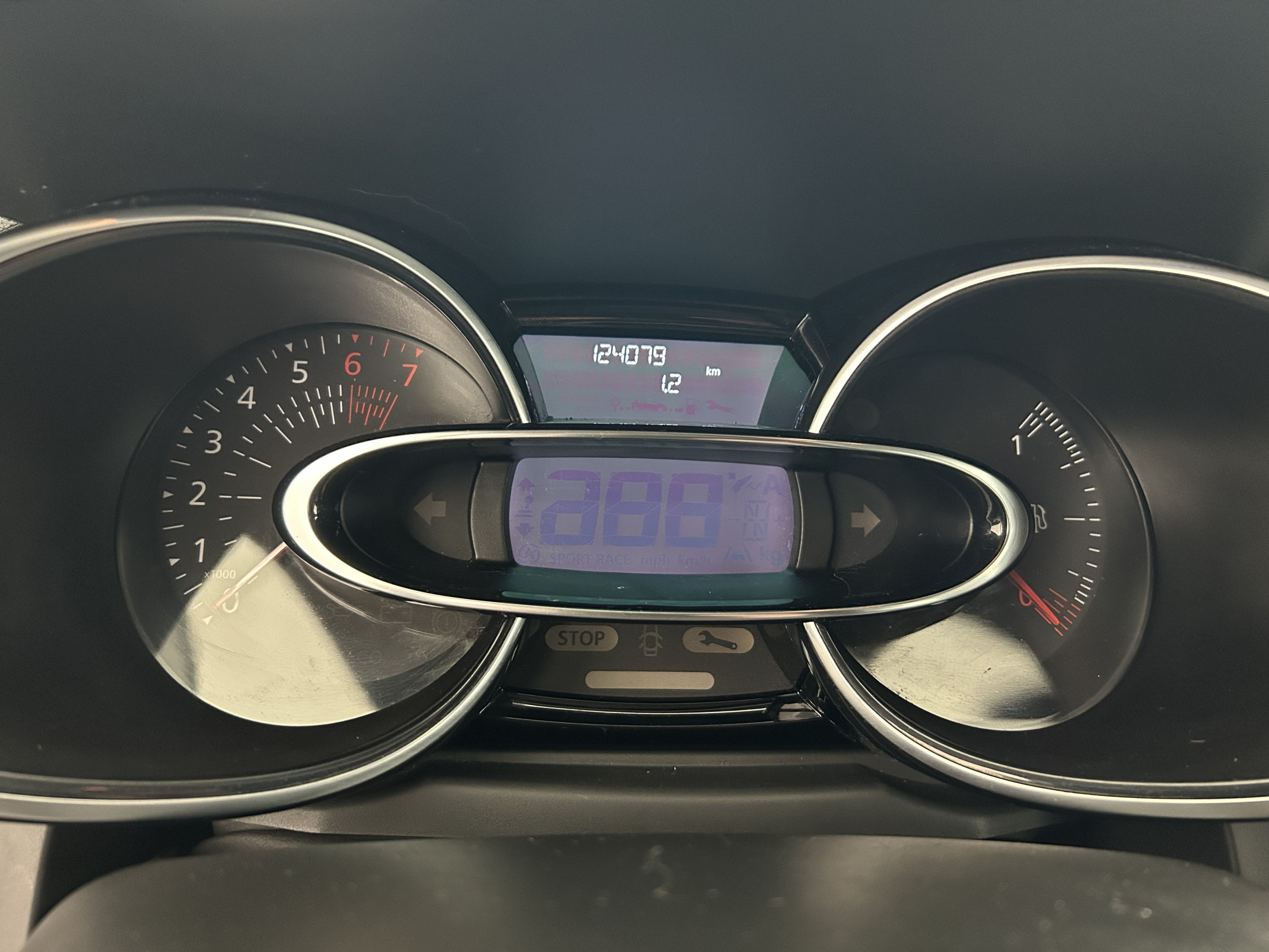 Vente en ligne Renault Clio 4 Clio TCe 90 au prix de 8 990 €