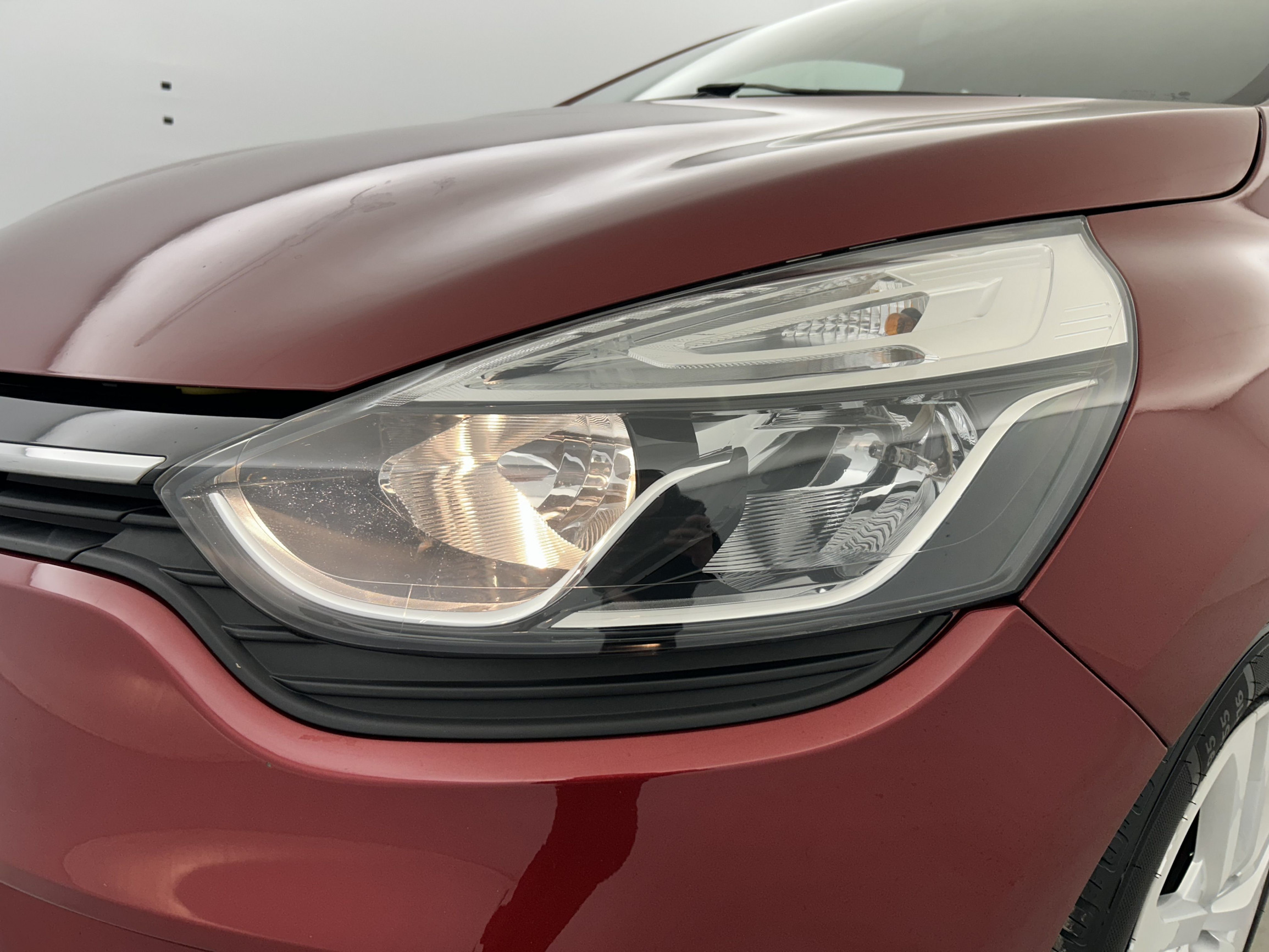 Vente en ligne Renault Clio 4 Clio TCe 90 au prix de 8 990 €