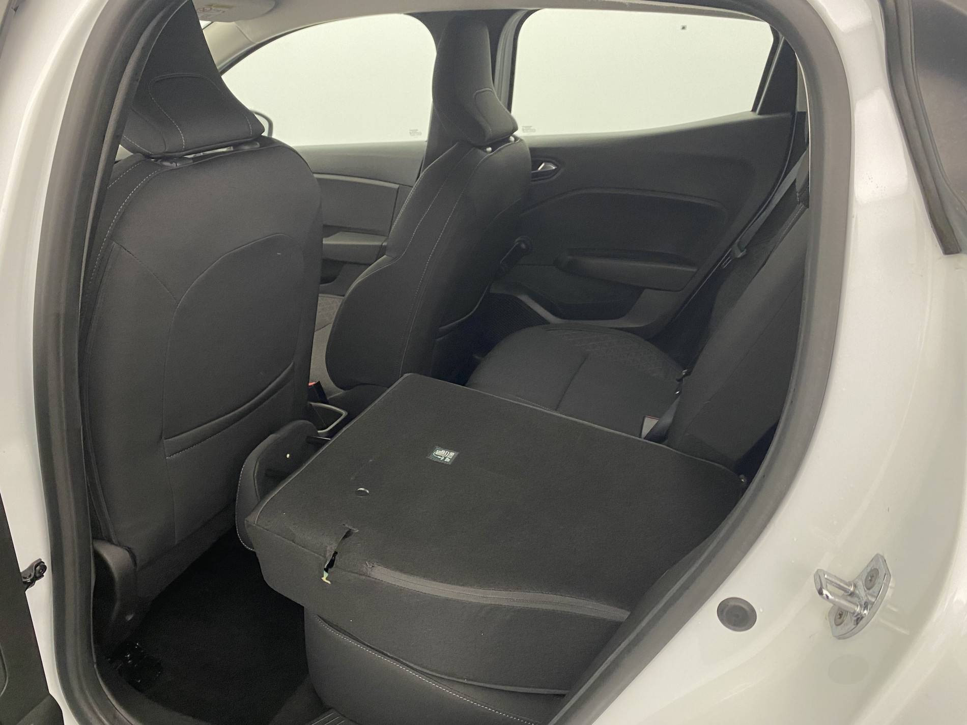 Vente en ligne Renault Clio 5 Clio Blue dCi 85 au prix de 11 670 €