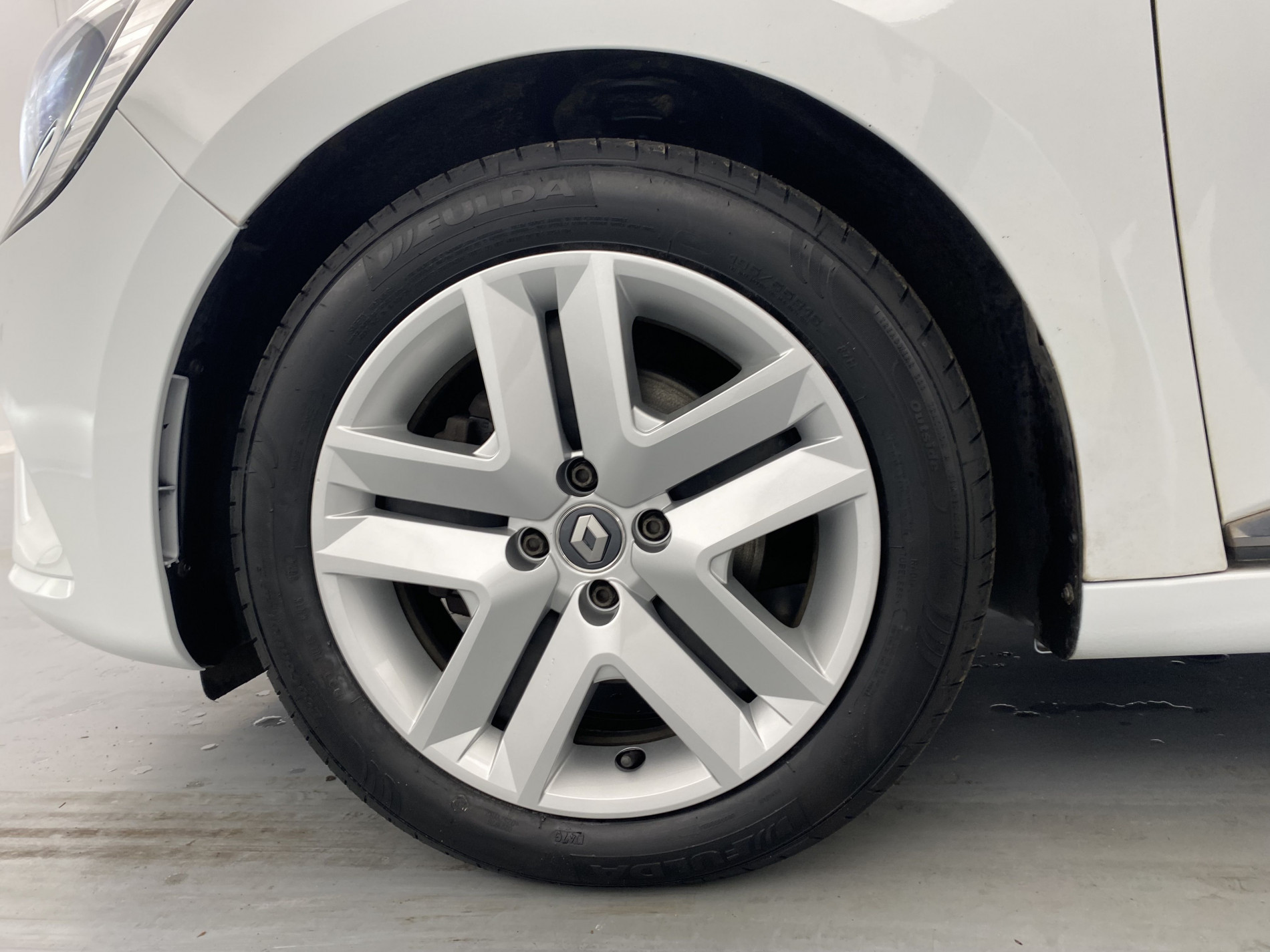 Vente en ligne Renault Clio 5 Clio Blue dCi 85 au prix de 11 670 €