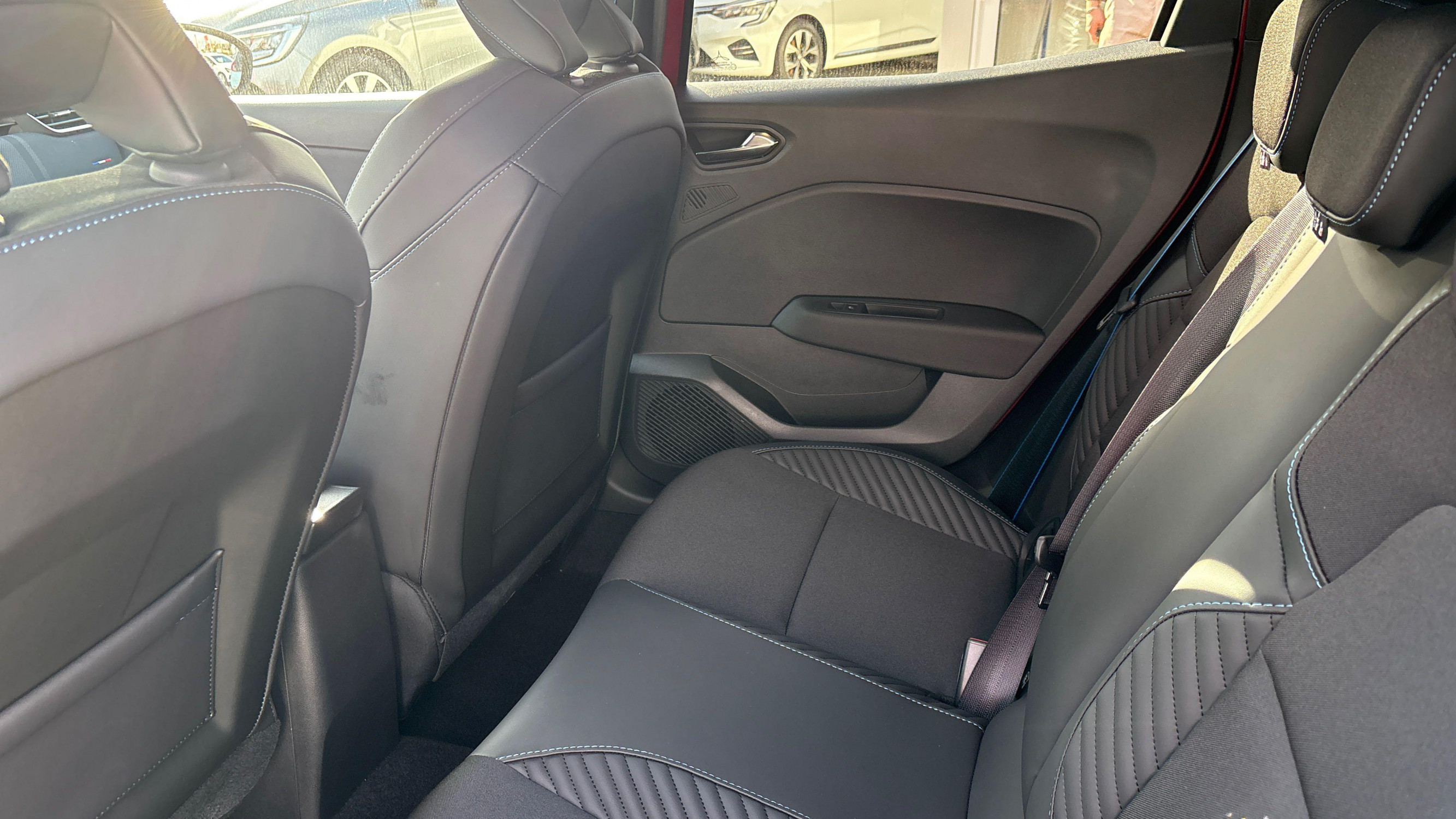 Vente en ligne Renault Clio 5 Clio TCe 90 ch GSR2 au prix de 21 290 €