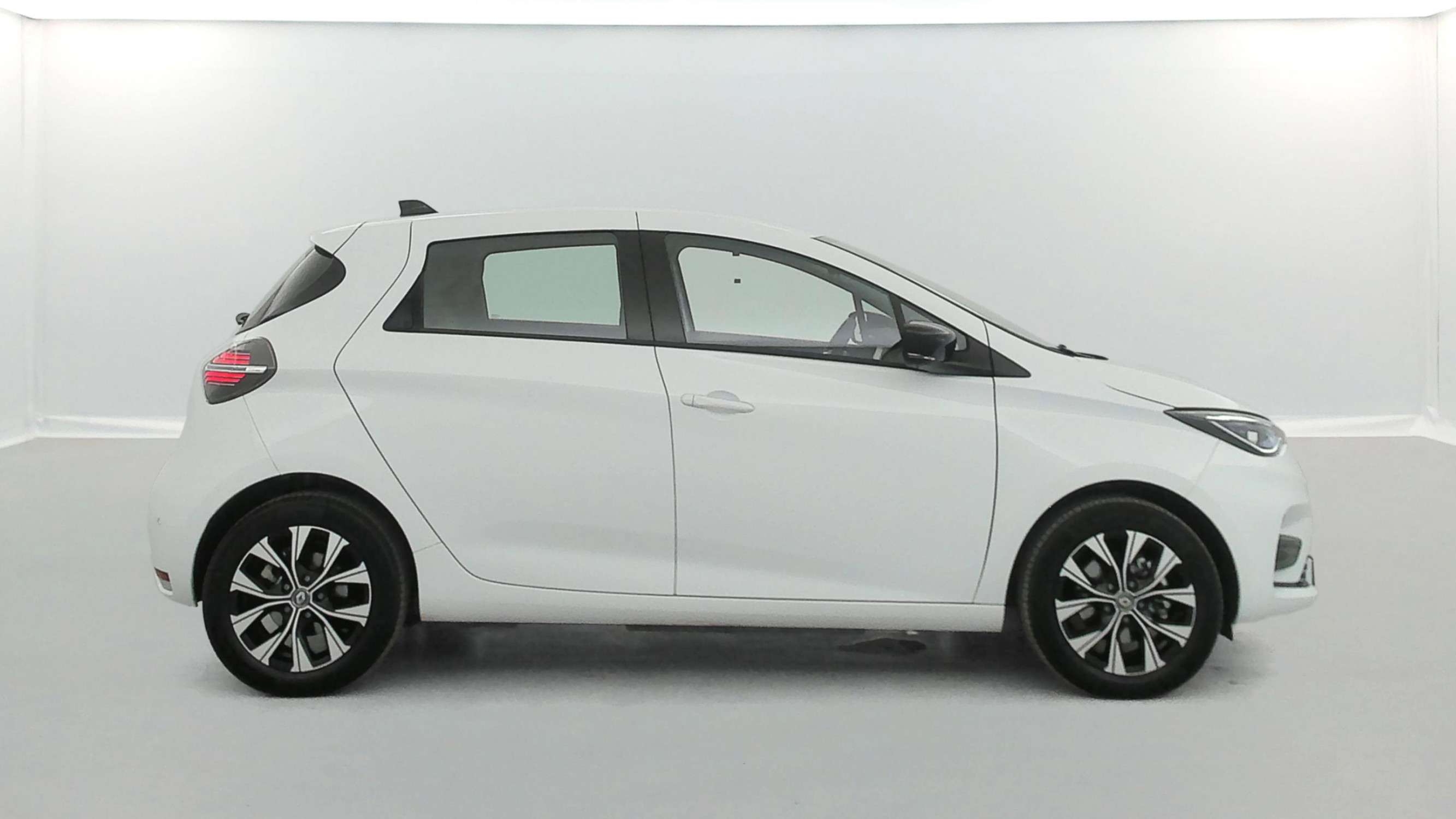 Vente en ligne Renault Zoé Zoe R110 - MY22 au prix de 17 290 €