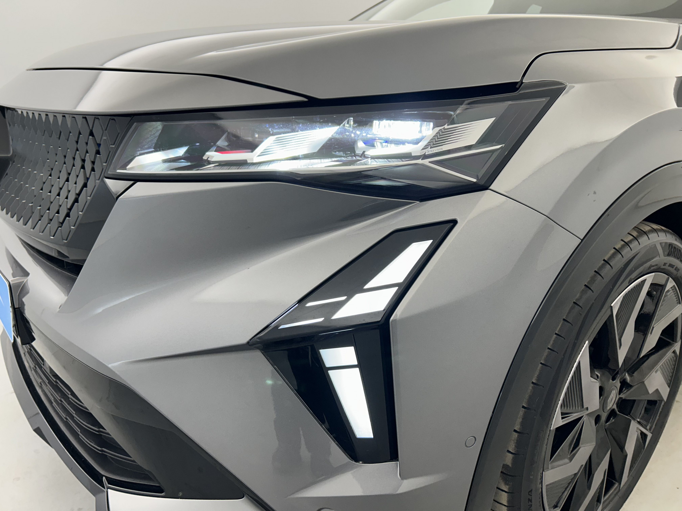 Vente en ligne Renault Rafale  E-Tech full hybrid 200 ch au prix de 40 890 €