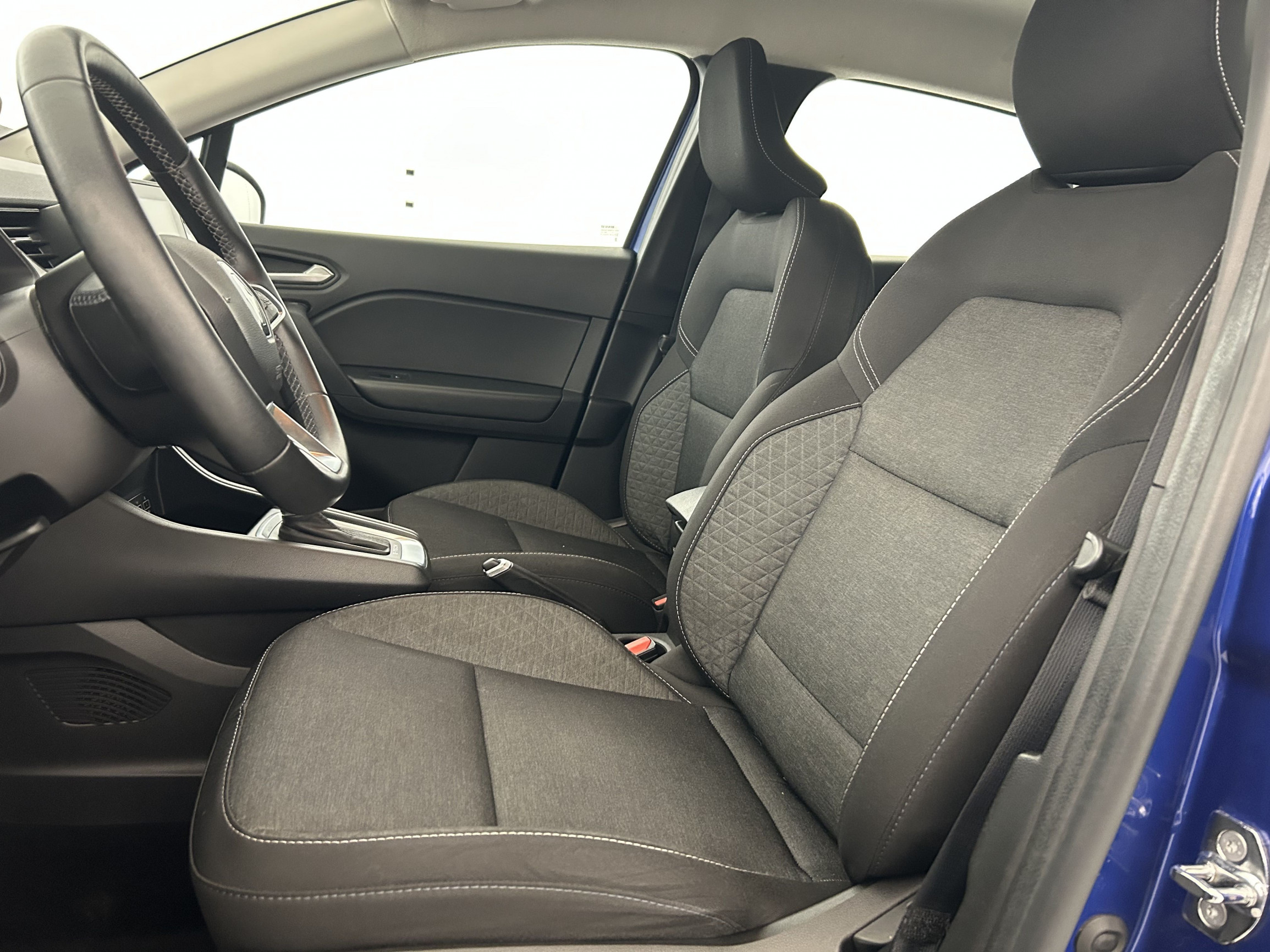 Vente en ligne Renault Captur  E-Tech 145 - 21 au prix de 17 290 €