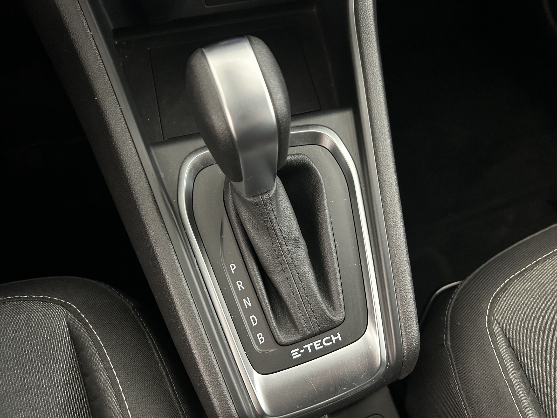 Vente en ligne Renault Captur  E-Tech 145 - 21 au prix de 17 290 €