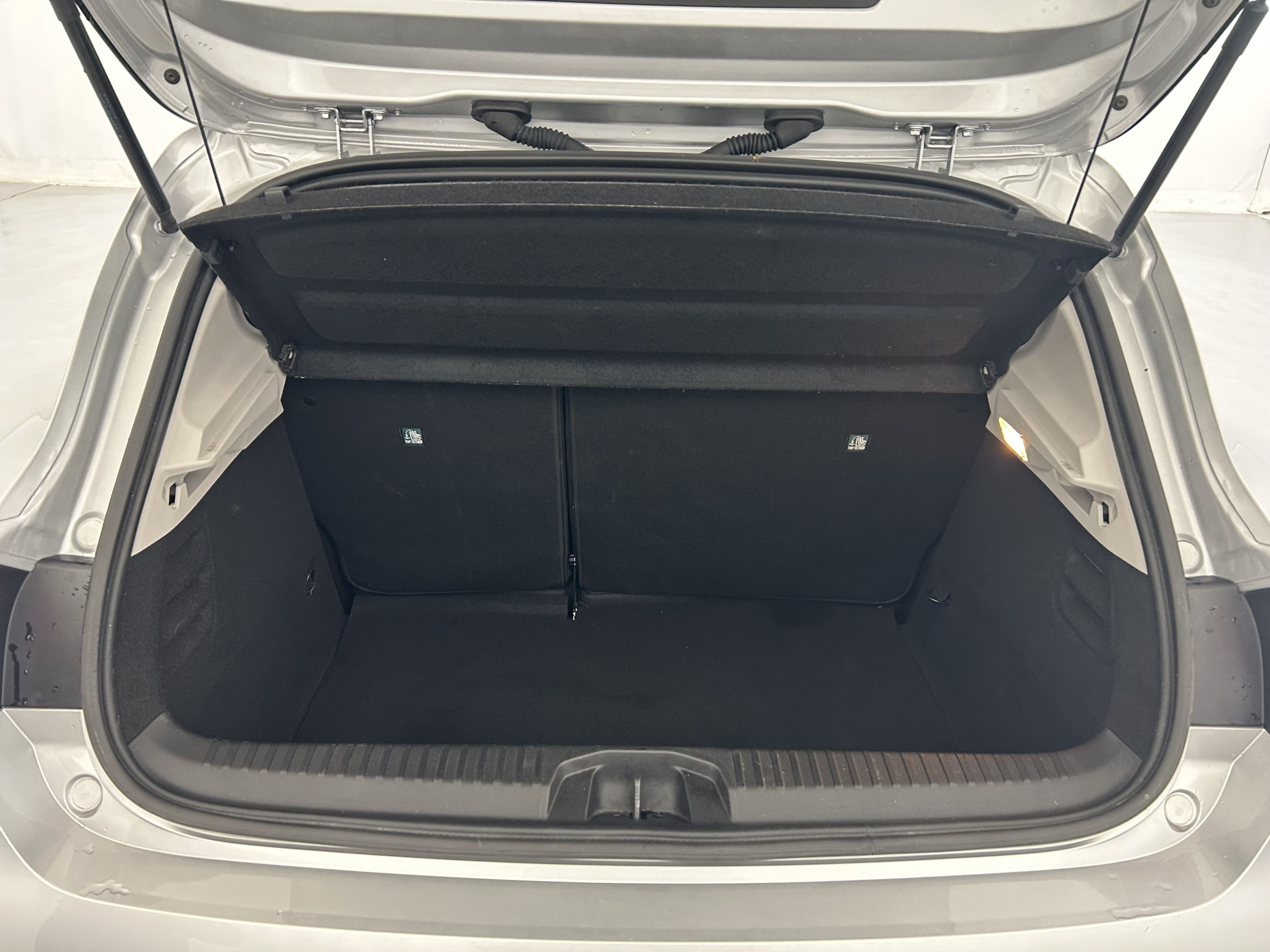 Vente en ligne Renault Clio 5 Clio TCe 100 GPL au prix de 14 890 €