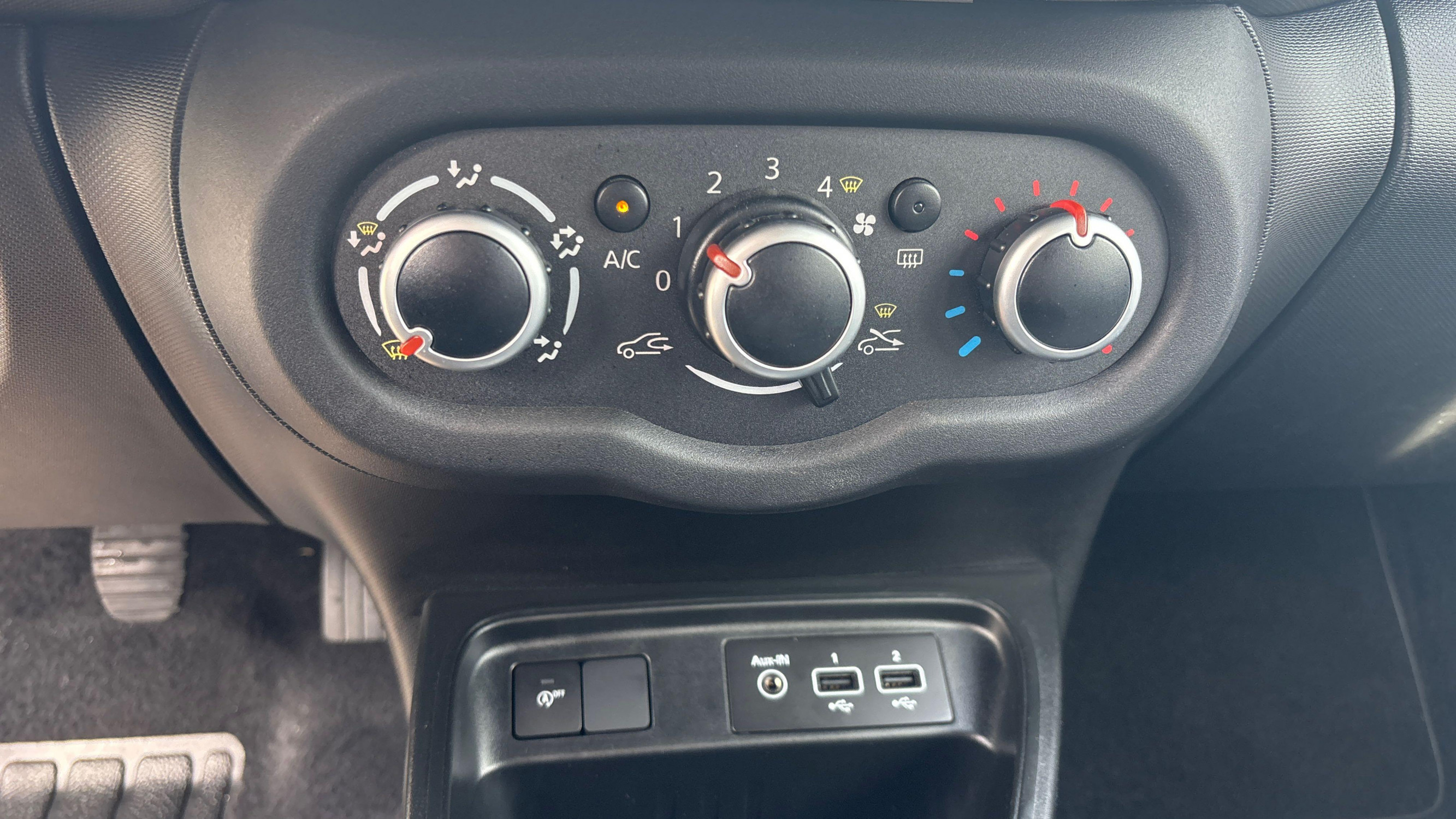 Vente en ligne Renault Twingo 3  SCe 65 - 21 au prix de 12 490 €