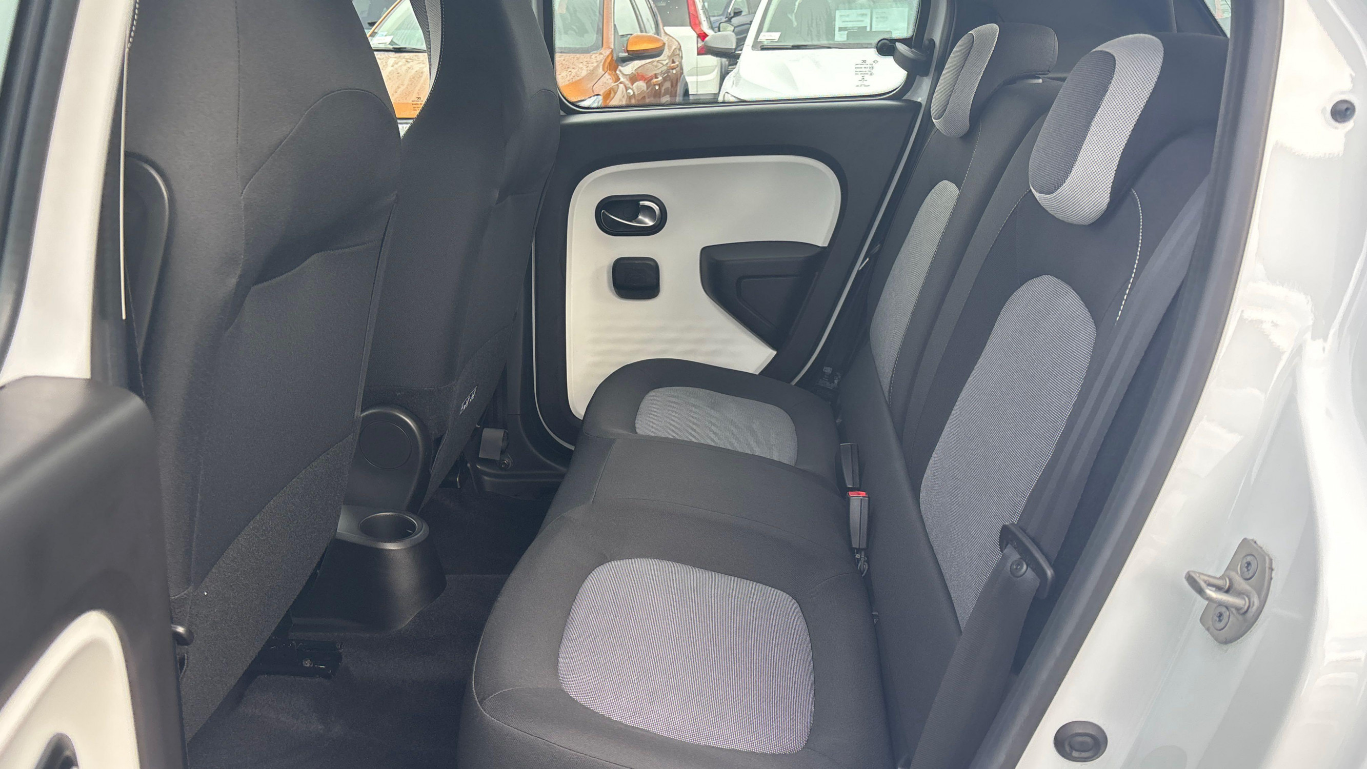 Vente en ligne Renault Twingo 3  SCe 65 - 21 au prix de 12 490 €