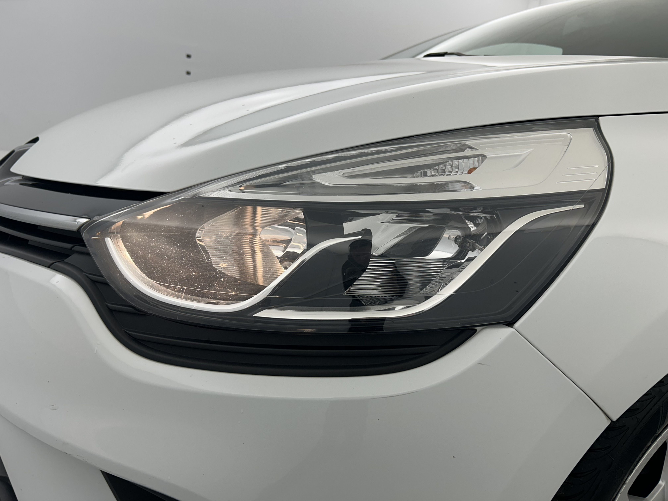 Vente en ligne Renault Clio 4 Clio dCi 75 Energy au prix de 10 970 €