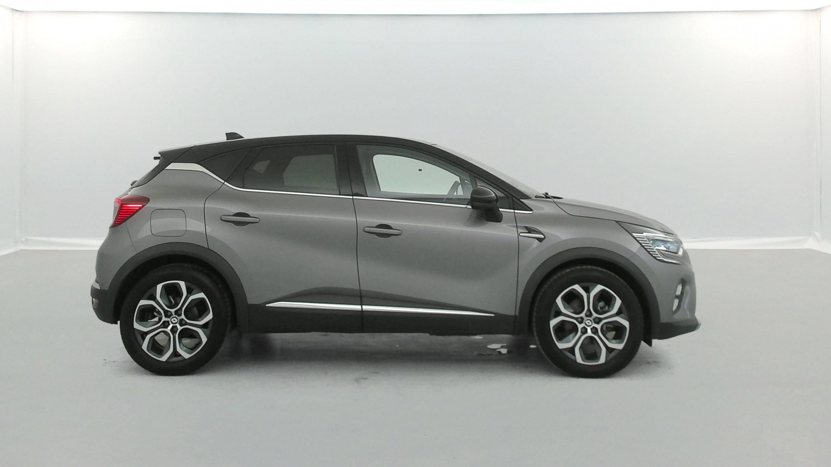 Vente en ligne Renault Captur  E-Tech full hybrid 145 au prix de 20 590 €