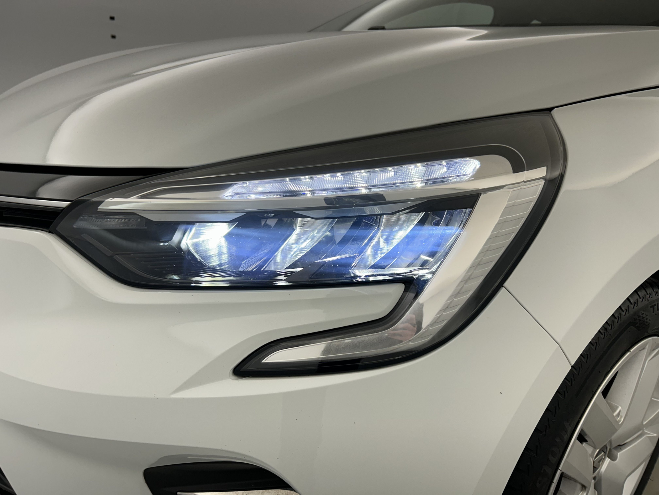 Vente en ligne Renault Clio 5 Clio SCe 65 - 21 au prix de 12 990 €