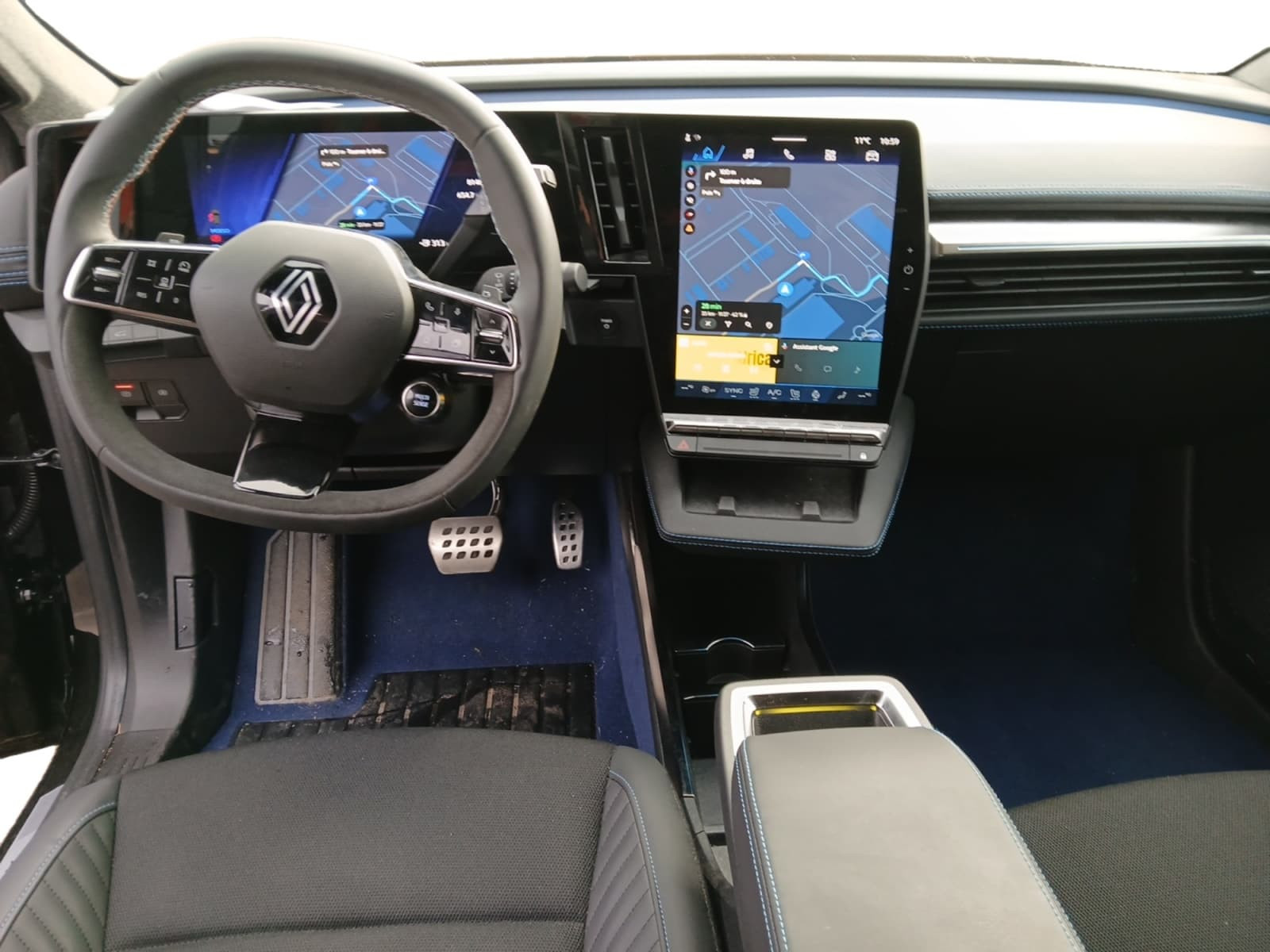 Vente en ligne Renault Scenic E-Tech  220 ch grande autonomie au prix de 39 590 €