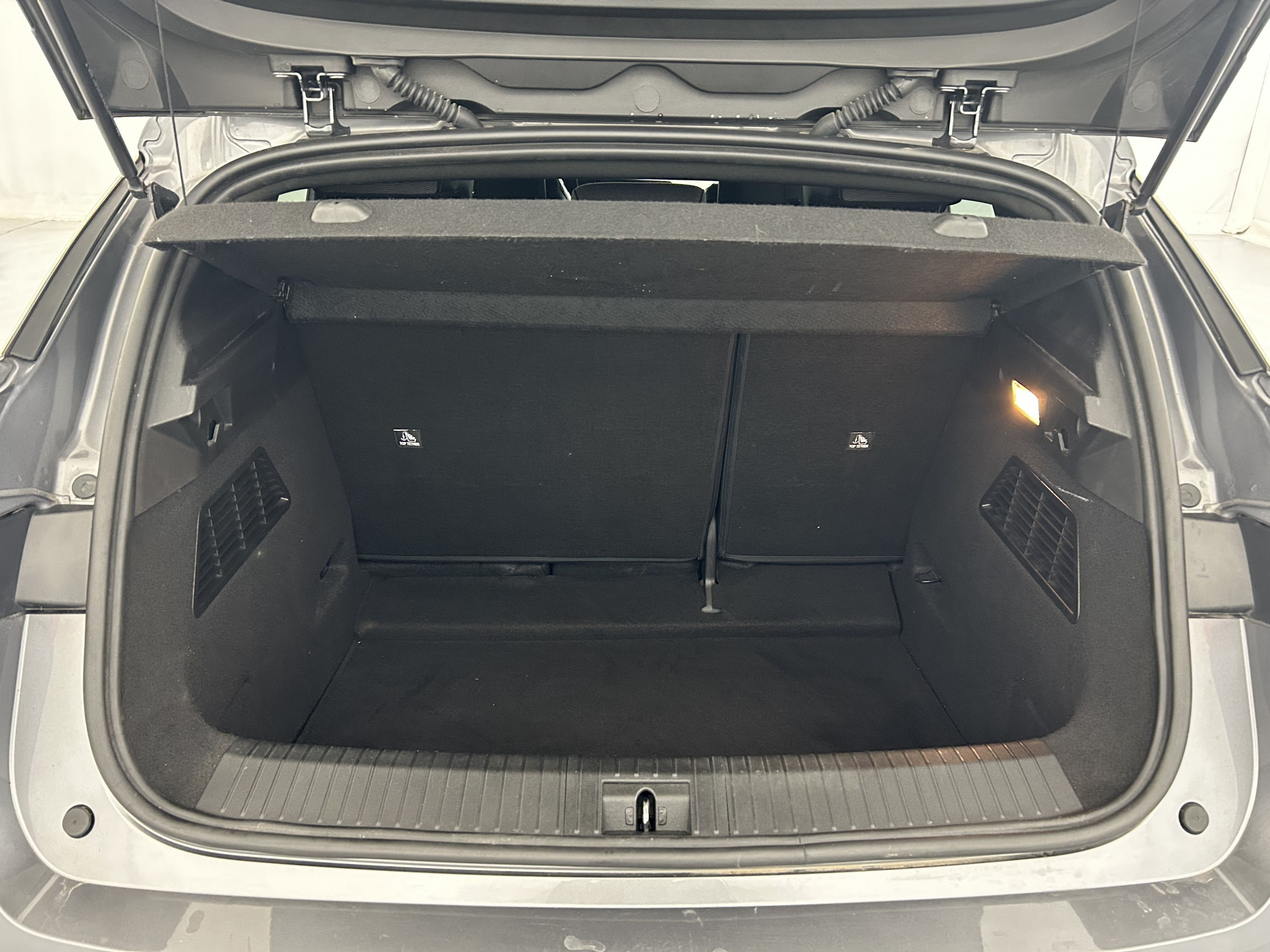 Vente en ligne Renault Megane E-Tech  EV60 220 ch optimum charge au prix de 21 290 €