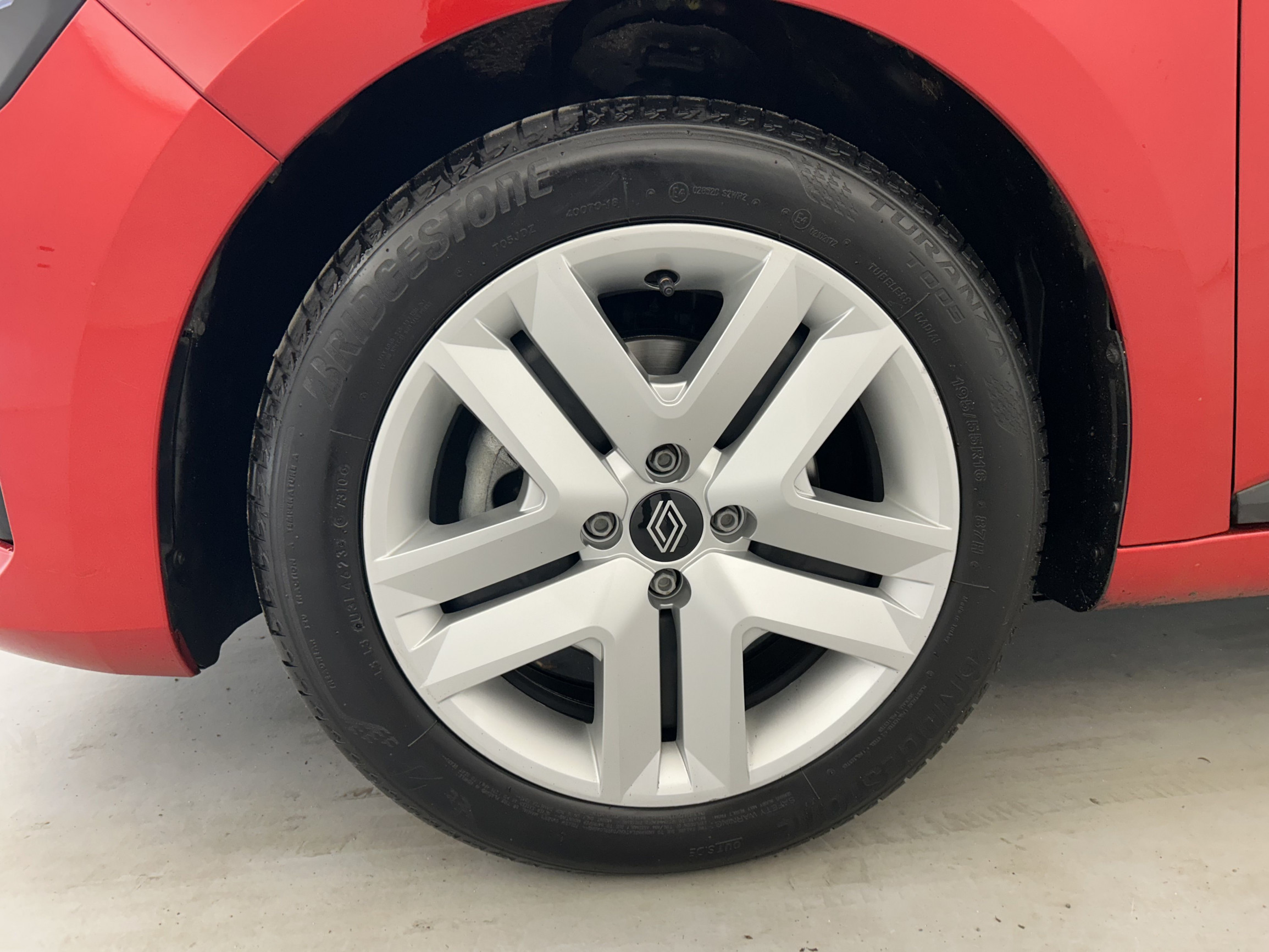 Vente en ligne Renault Clio 5 Clio Blue dCi 100 ch GSR2 au prix de 17 490 €