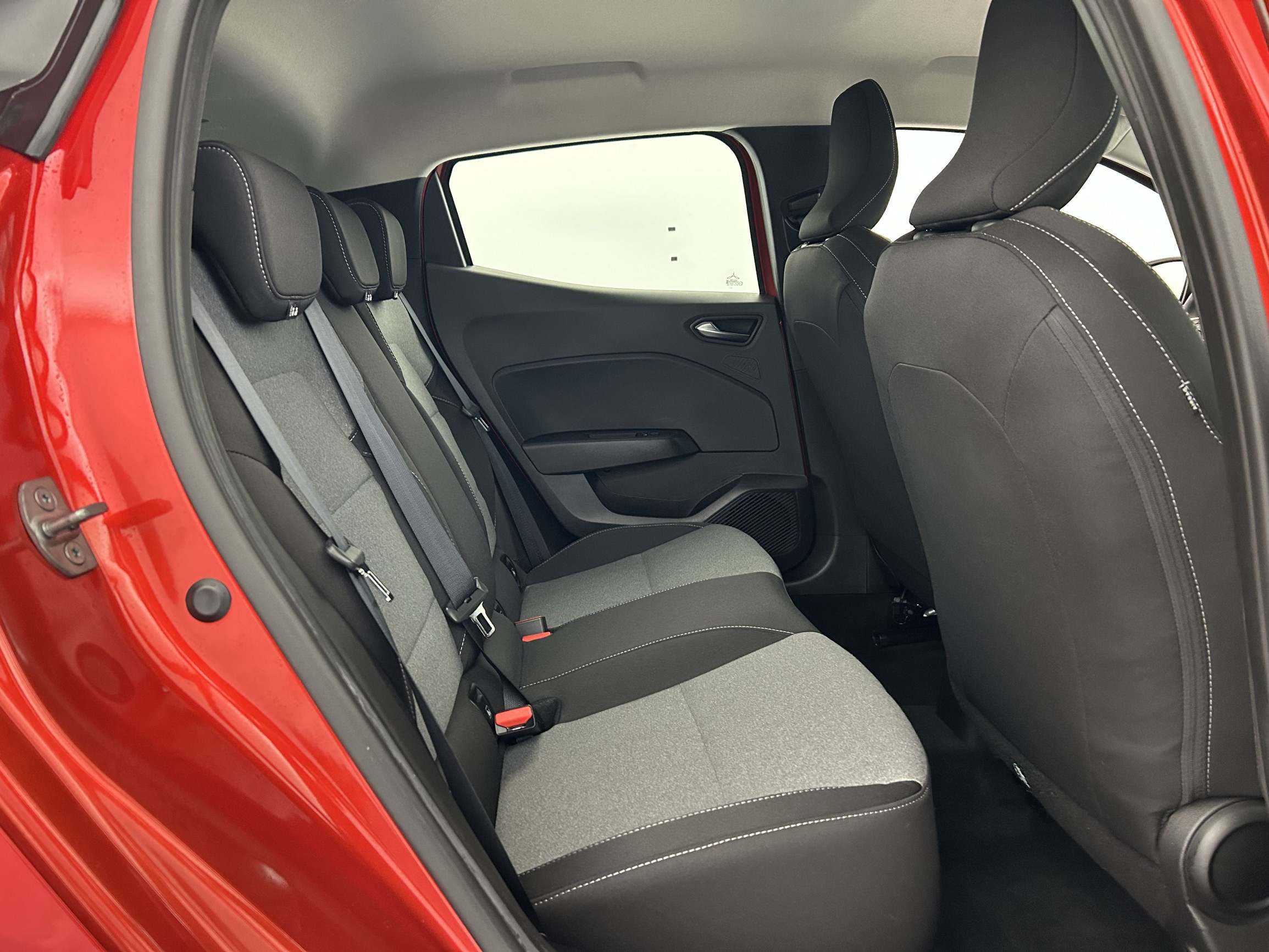 Vente en ligne Renault Clio 5 Clio Blue dCi 100 ch GSR2 au prix de 17 490 €