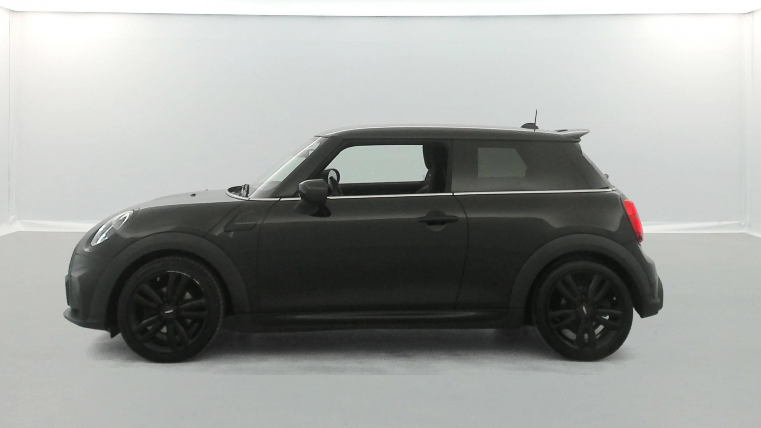 Vente en ligne Mini Mini Hatch 3 portes Hatch 3 Portes Cooper 136 ch DKG7 au prix de 23 970 €