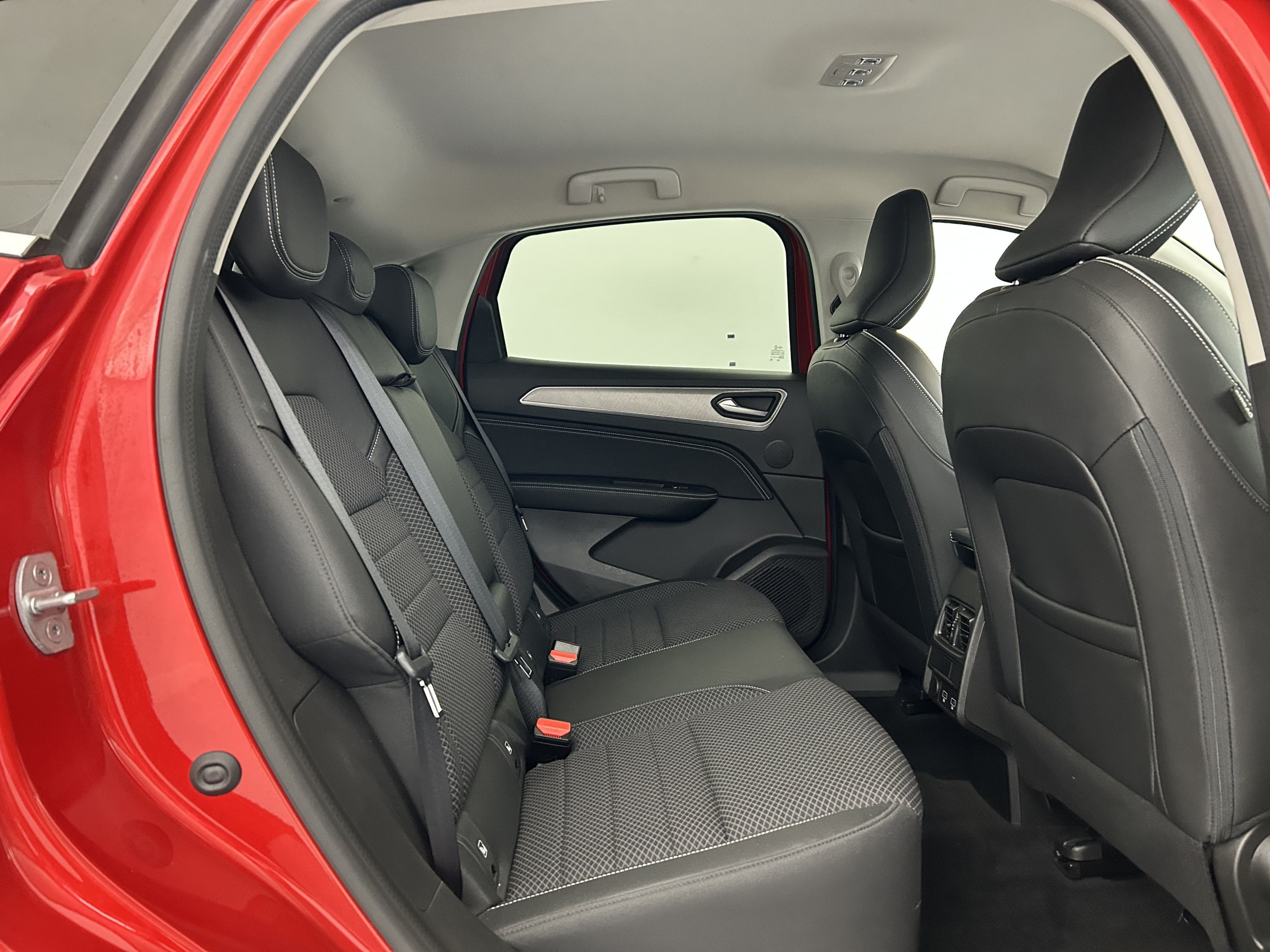 Vente en ligne Renault Arkana  mild hybrid 140 EDC FAP - 22 au prix de 20 470 €