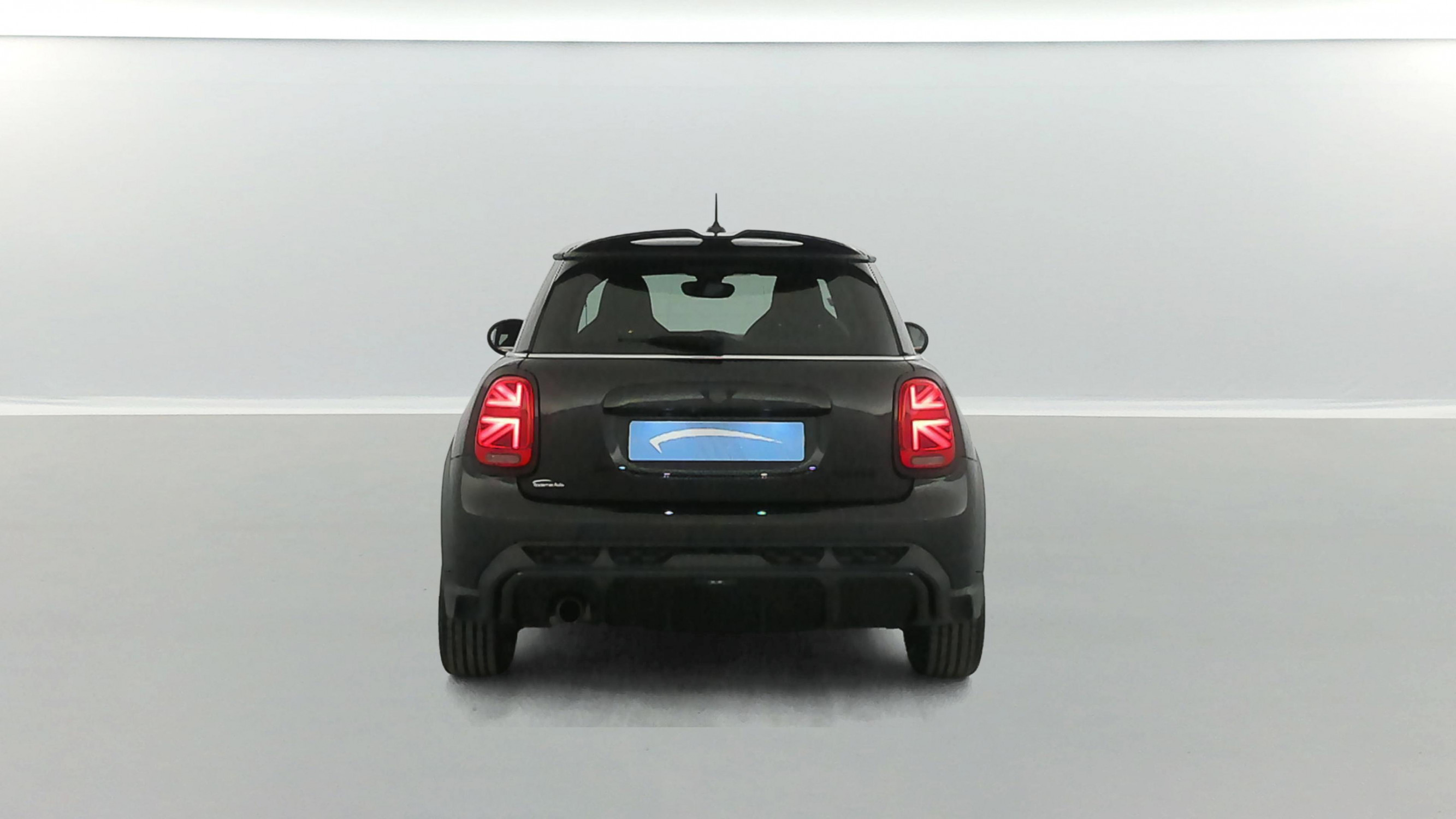 Vente en ligne Mini Mini Hatch 3 portes Hatch 3 Portes Cooper 136 ch DKG7 au prix de 23 970 €
