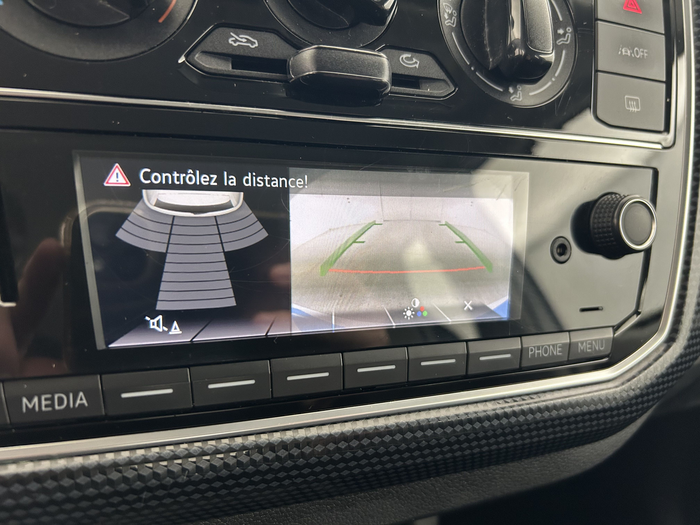 Vente en ligne Volkswagen UP! 2.0 Up 1.0 65 BlueMotion Technology BVM5 au prix de 9 990 €