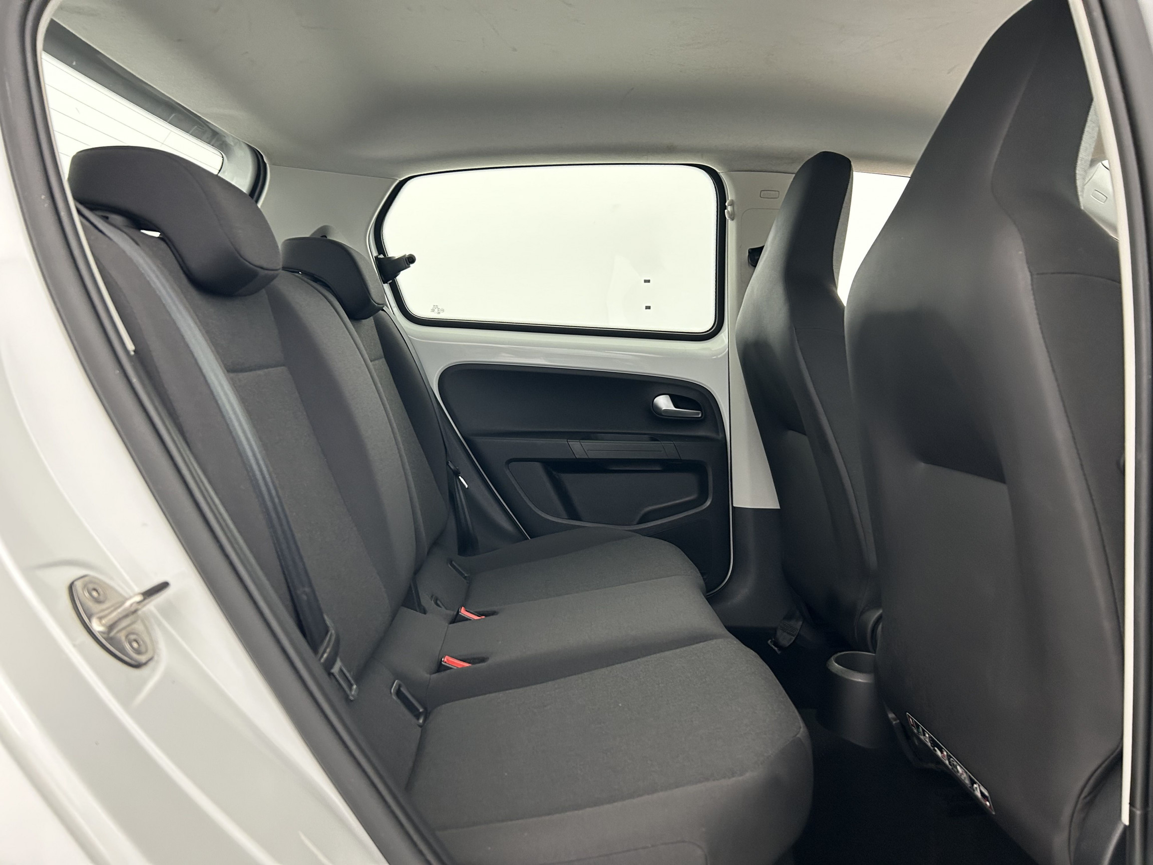 Vente en ligne Volkswagen UP! 2.0 Up 1.0 65 BlueMotion Technology BVM5 au prix de 9 990 €