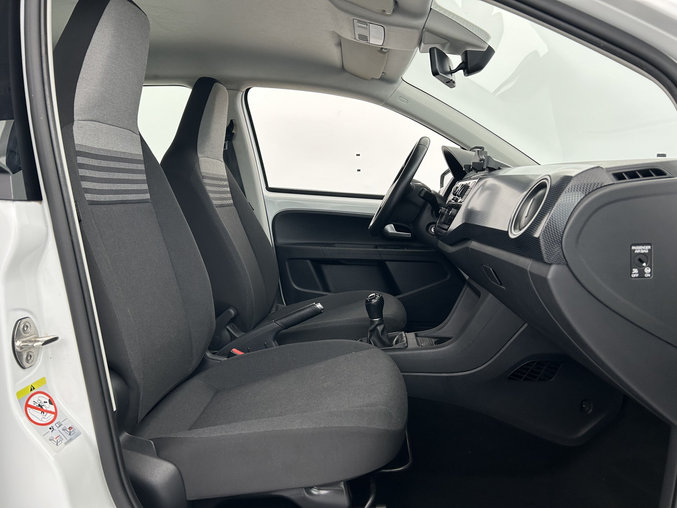 Vente en ligne Volkswagen UP! 2.0 Up 1.0 65 BlueMotion Technology BVM5 au prix de 9 990 €