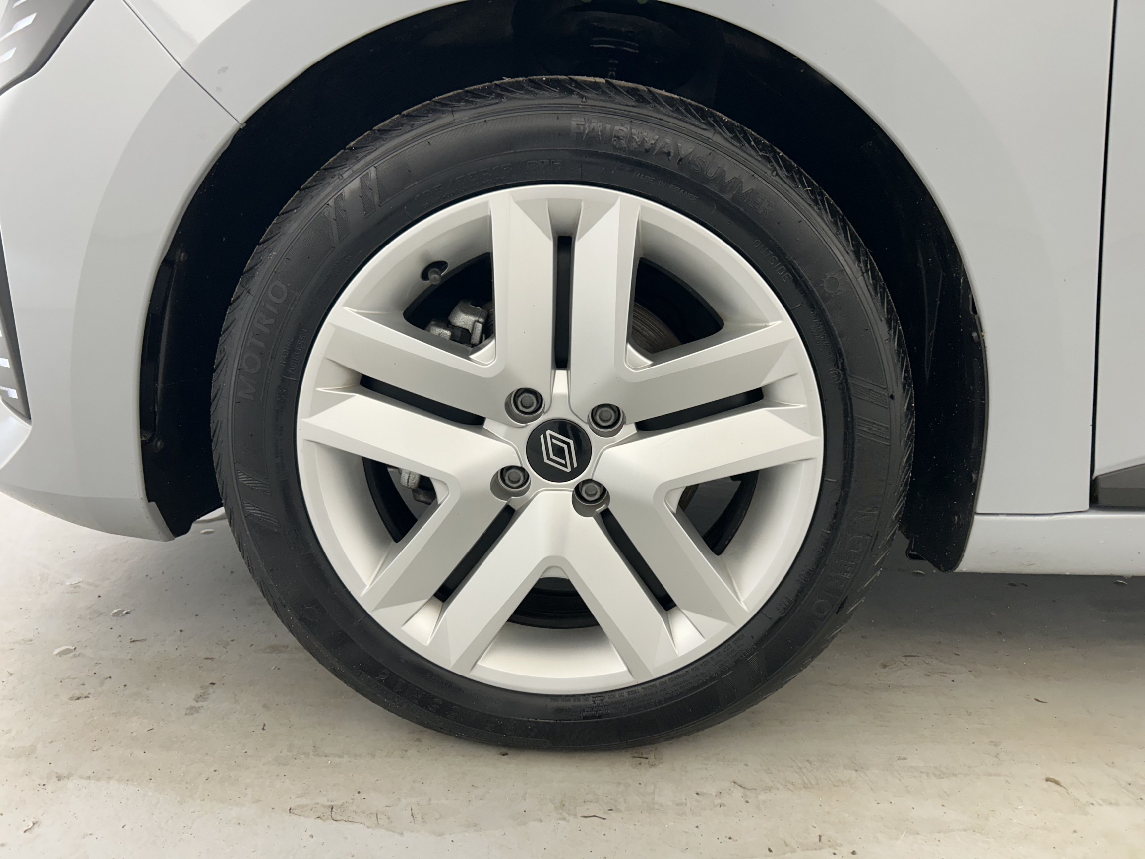 Vente en ligne Renault Clio 5 Clio E-Tech full hybrid 145 ch GSR2 au prix de 20 270 €